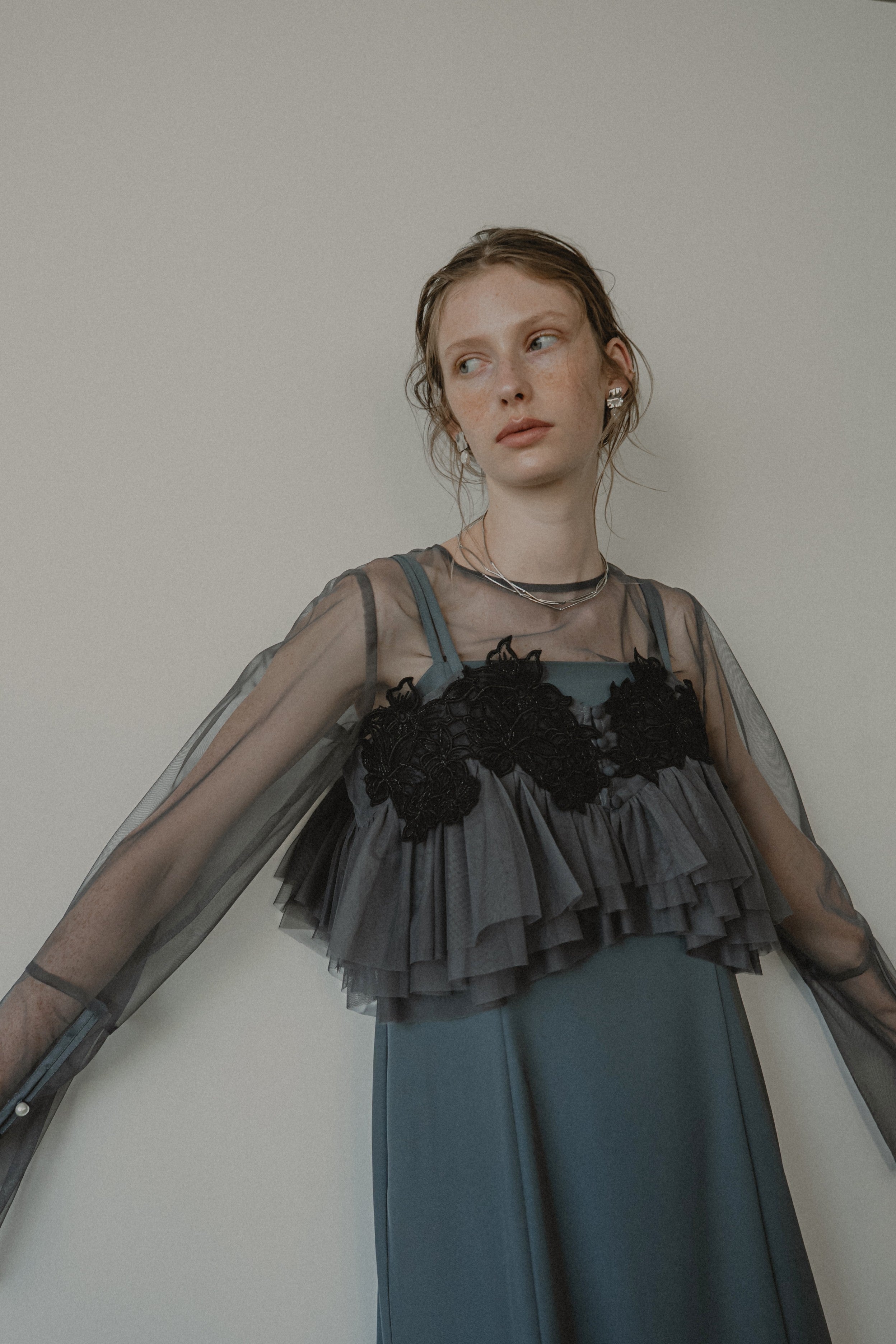 1015 Petal embroidery dress