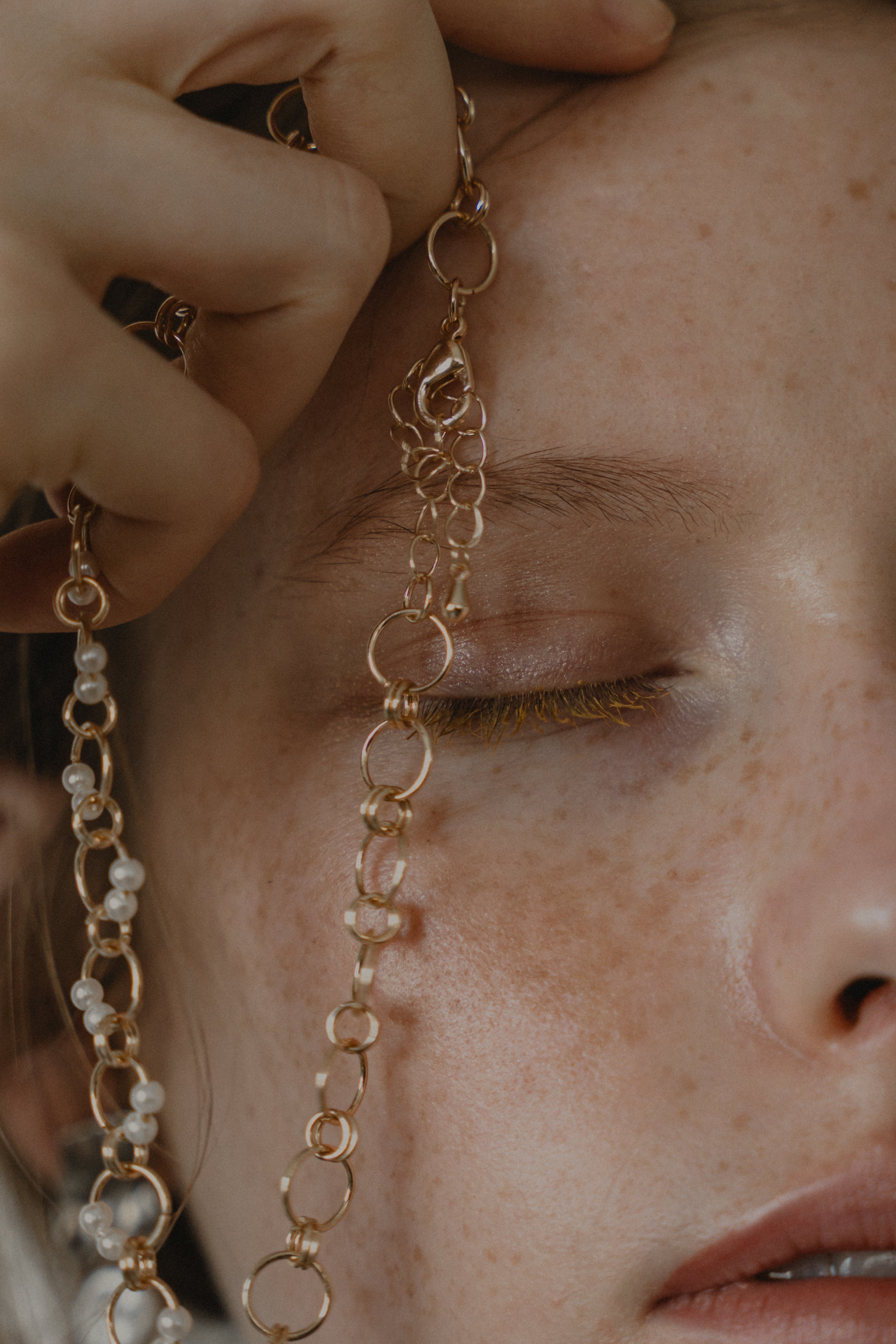 1024 Orbit pearl chain necklace