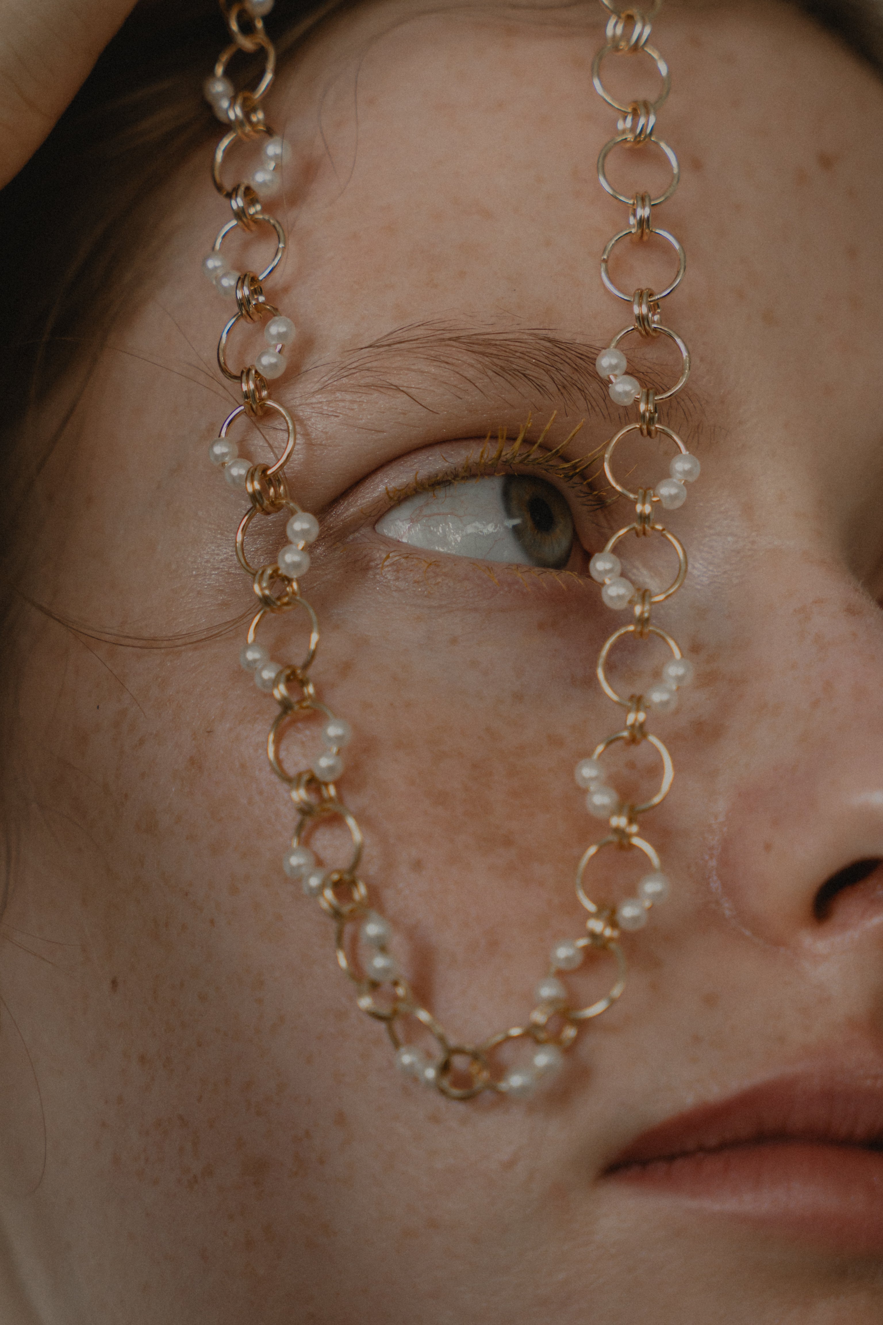 1024 Orbit pearl chain necklace