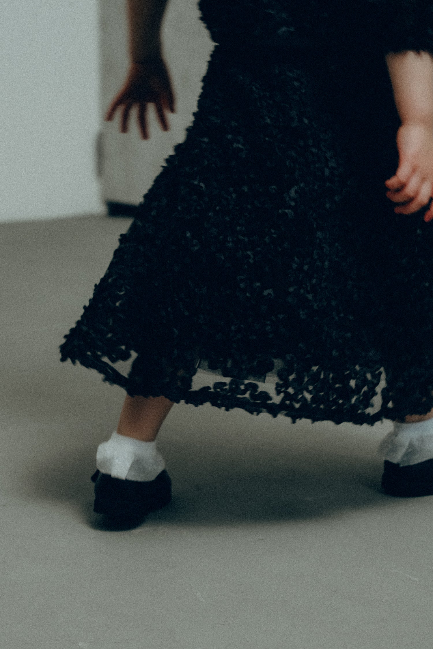1128 Bloom noir dress kids
