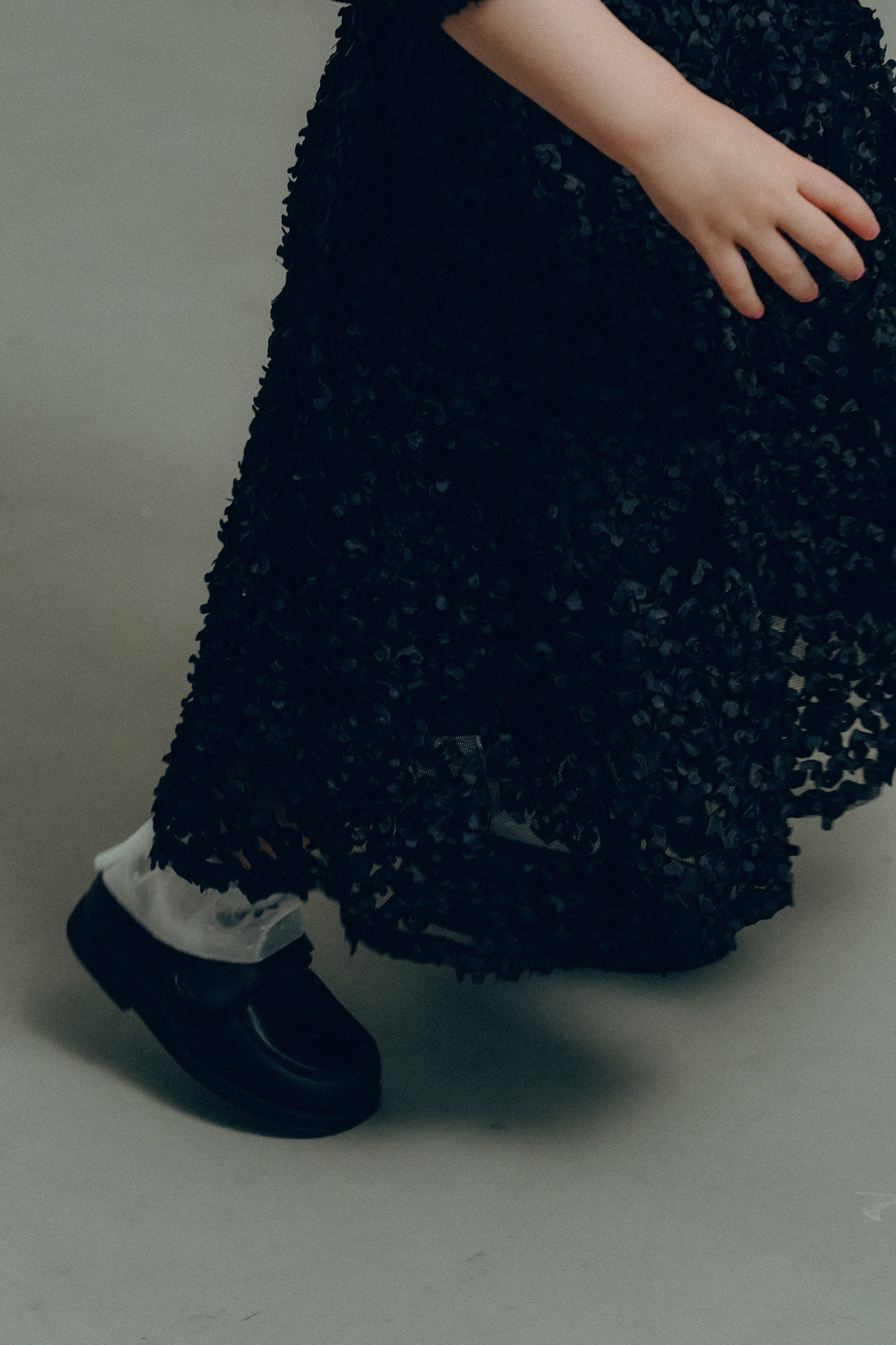 1128 Bloom noir dress kids