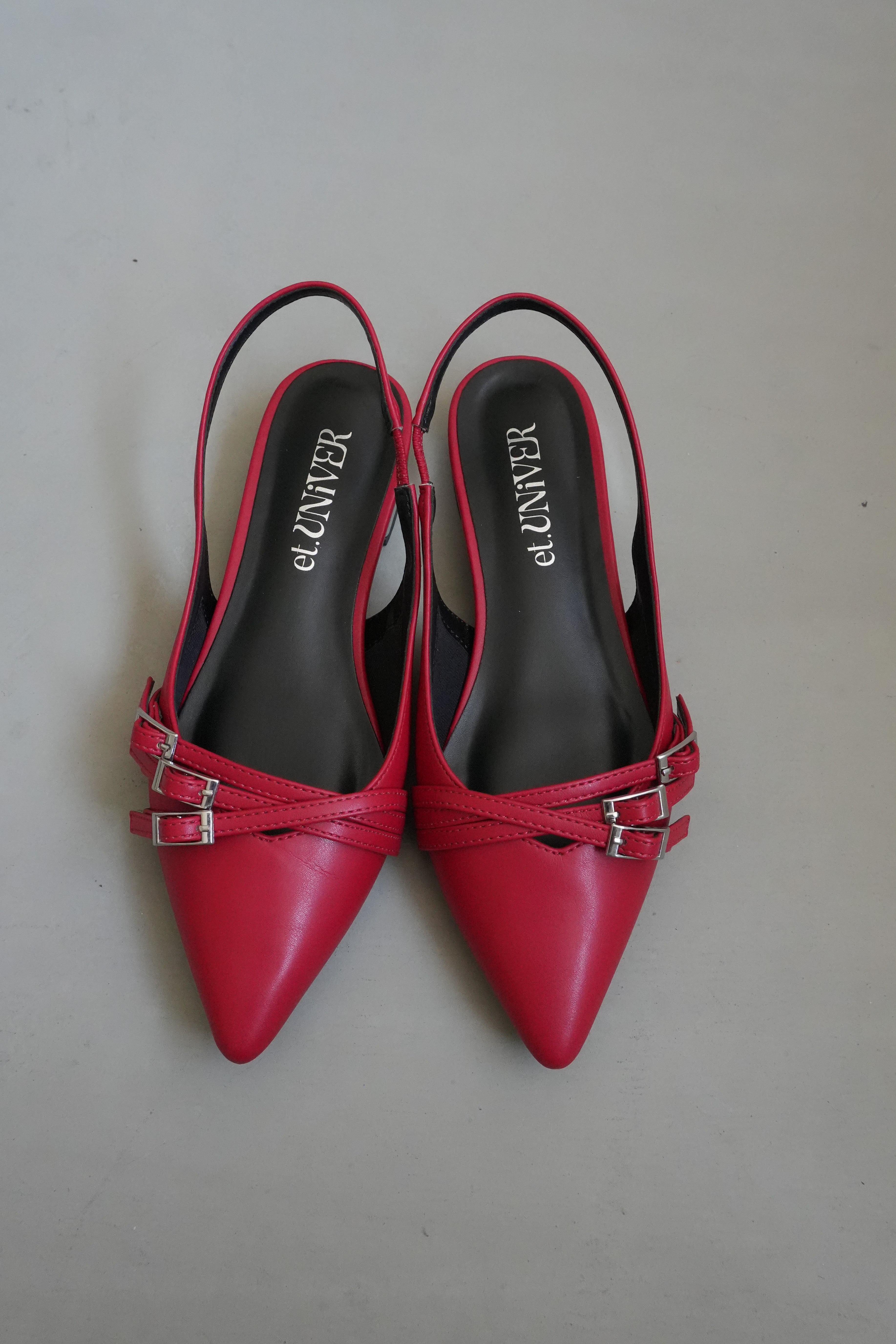 962 strap overlay pumps