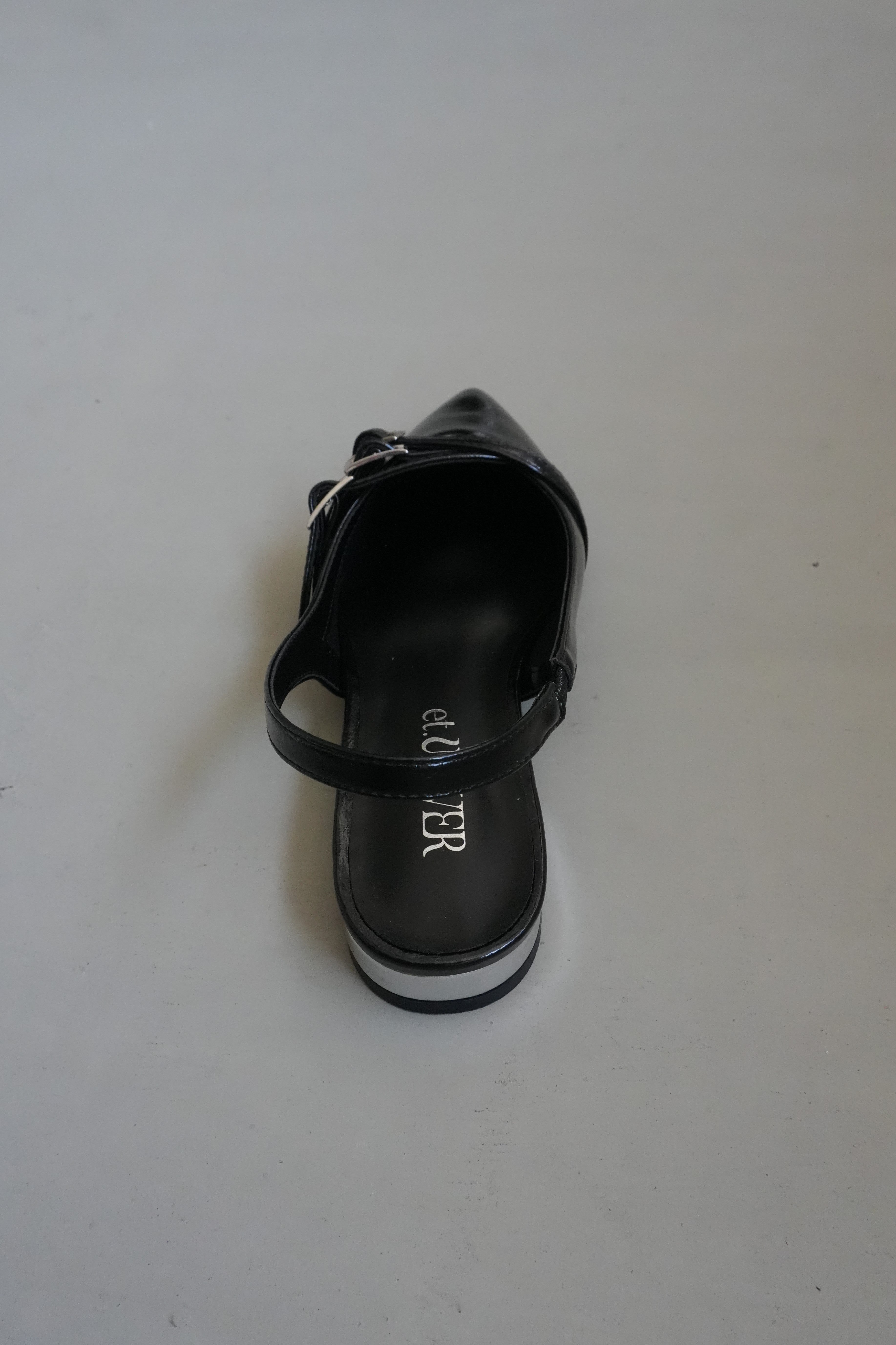 962 strap overlay pumps