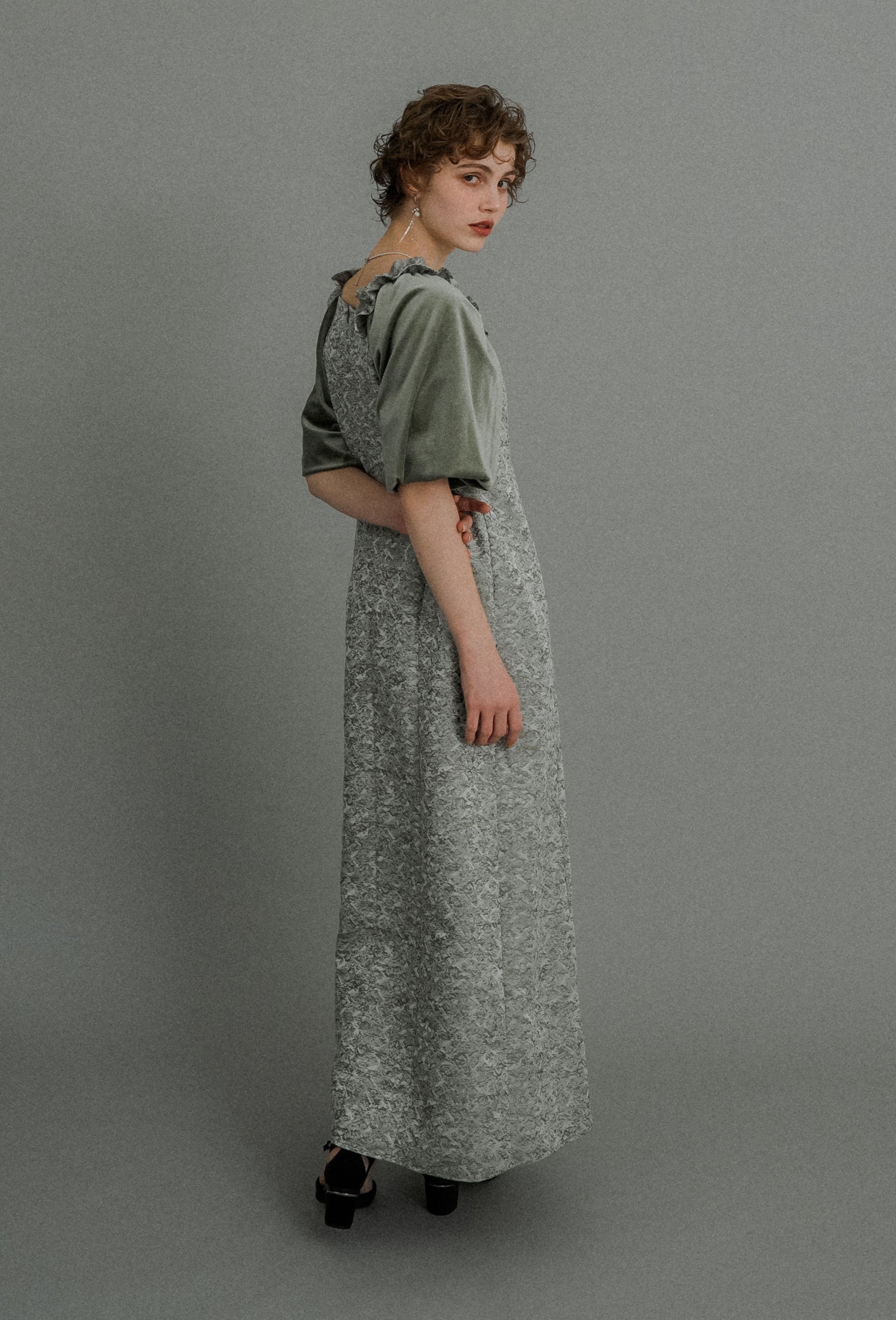 1047 Puff-sleeve Jacquard Dress