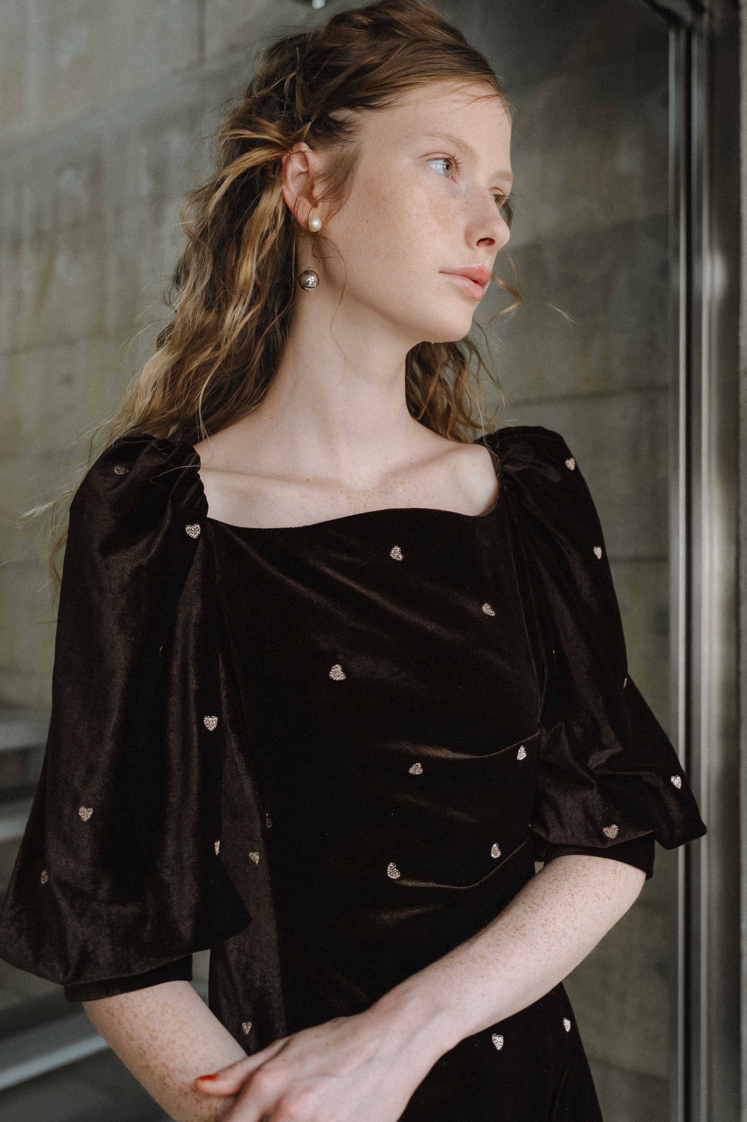 et.UNiVER │ 1035 Sweetheart velour dress – et.UNiVER │ 公式
