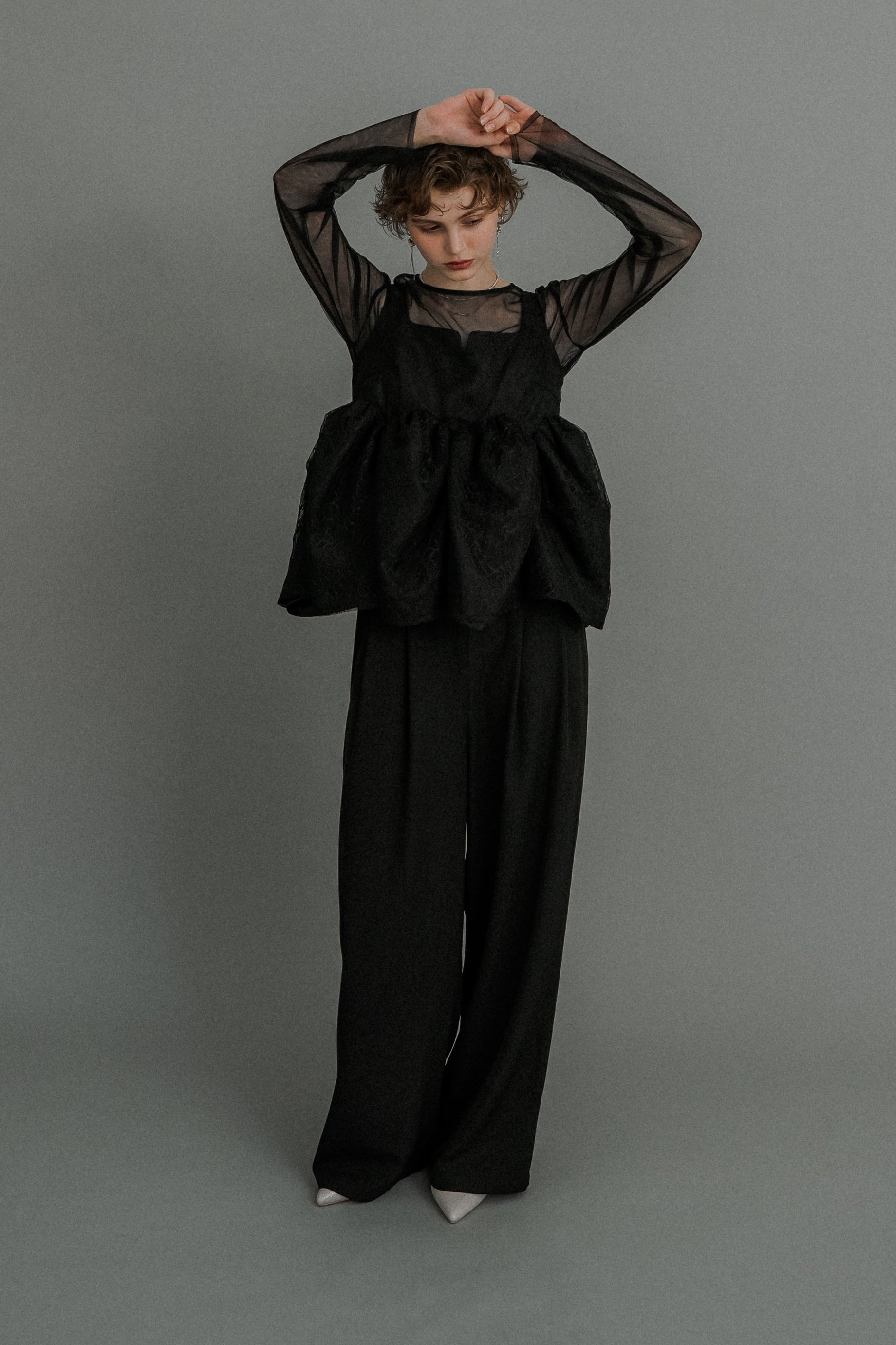 1039 Sheer Peplum Overlay Top＆Pants