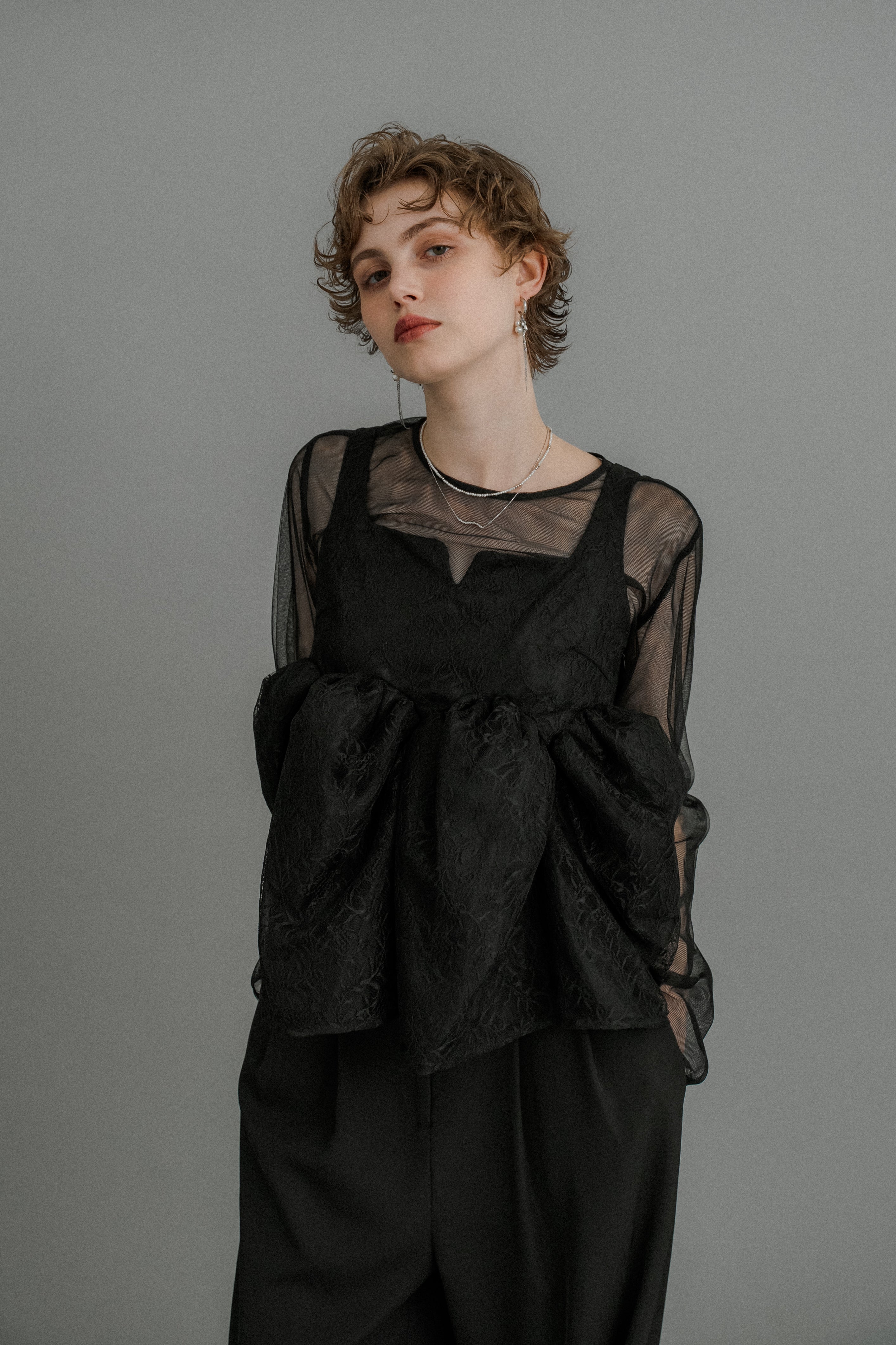 1039 Sheer Peplum Overlay Top＆Pants
