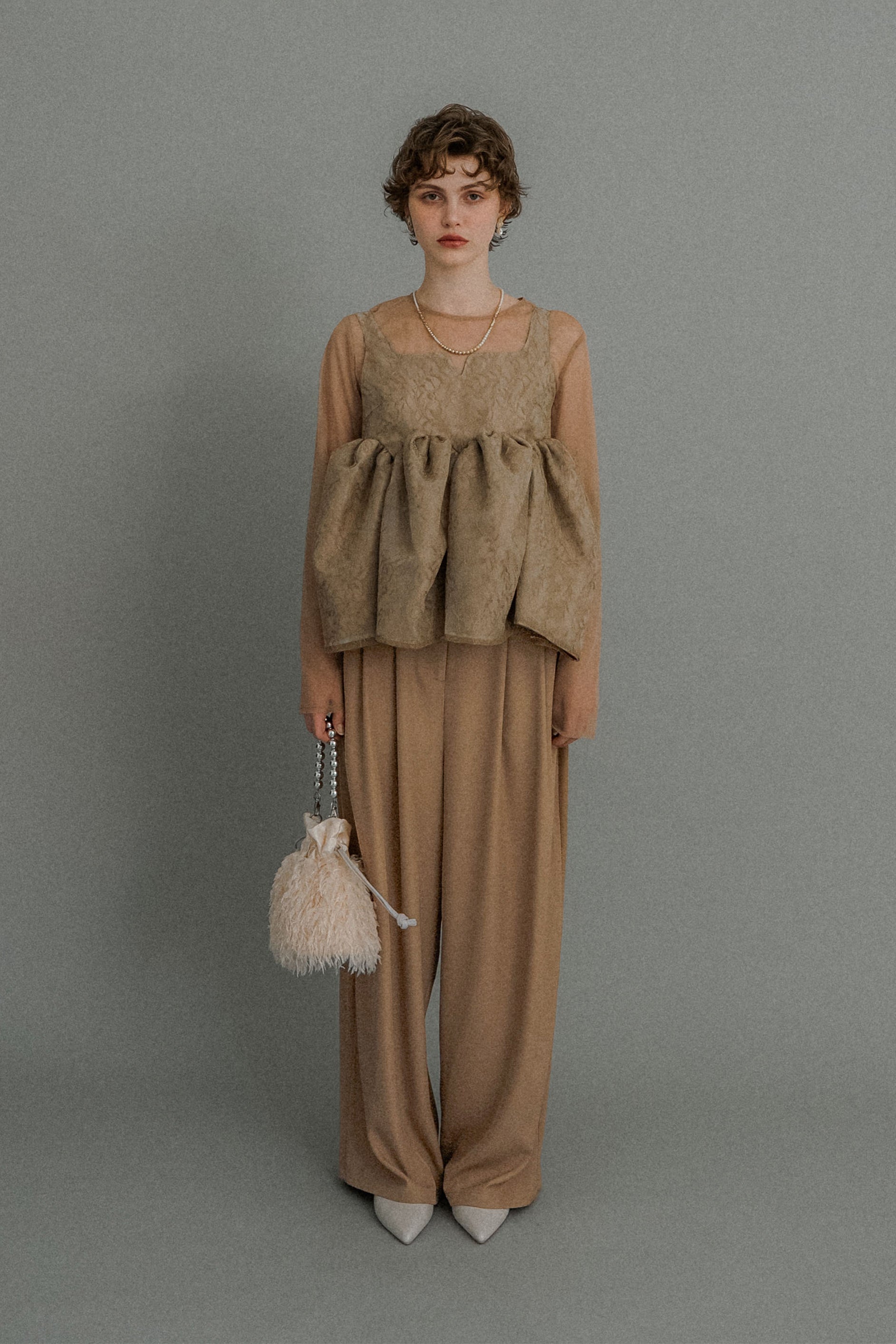 1039 Sheer Peplum Overlay Top＆Pants