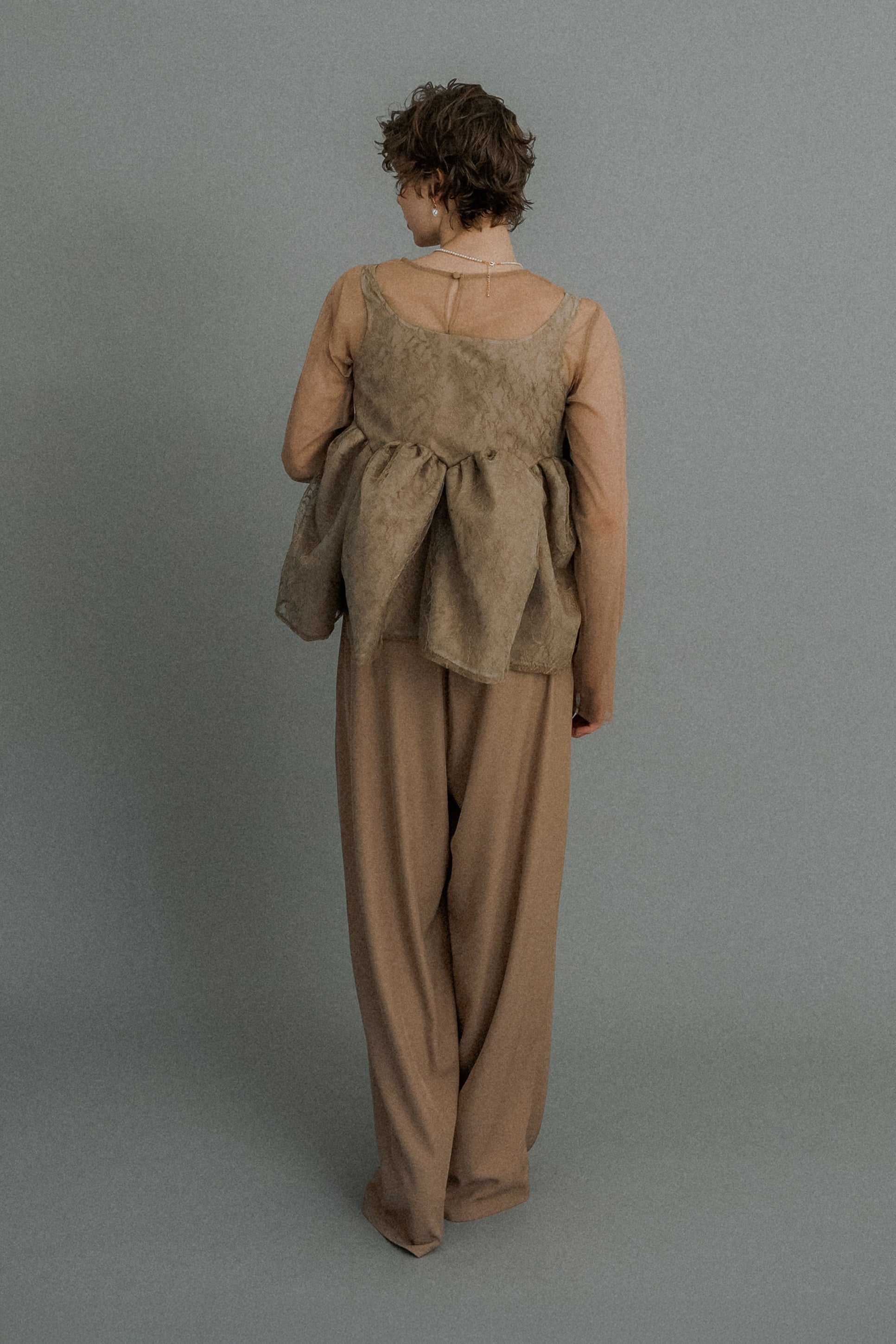 1039 Sheer Peplum Overlay Top＆Pants