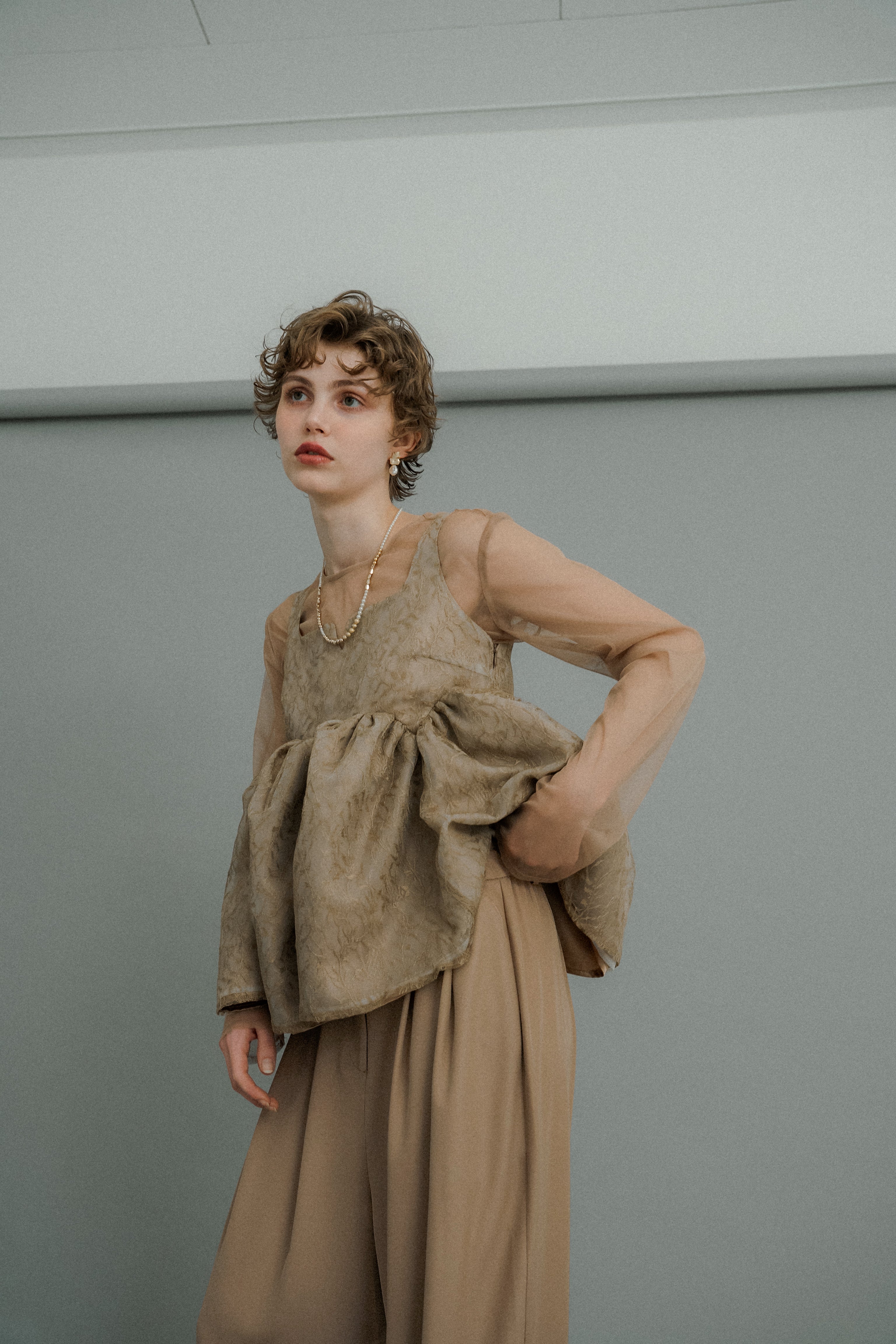 et.UNiVER │1039 Sheer Peplum Overlay Top＆Pants – et.UNiVER