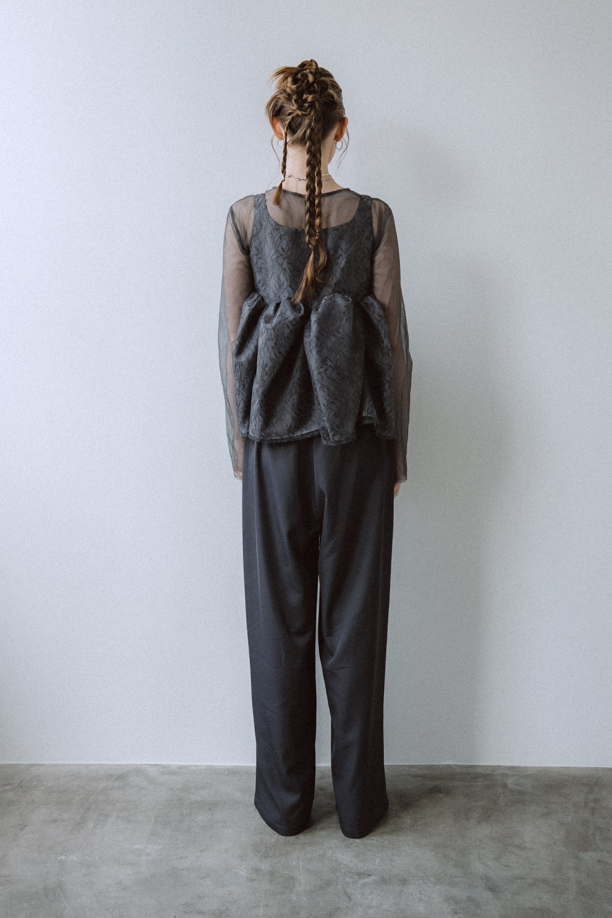 1039 Sheer Peplum Overlay Top＆Pants