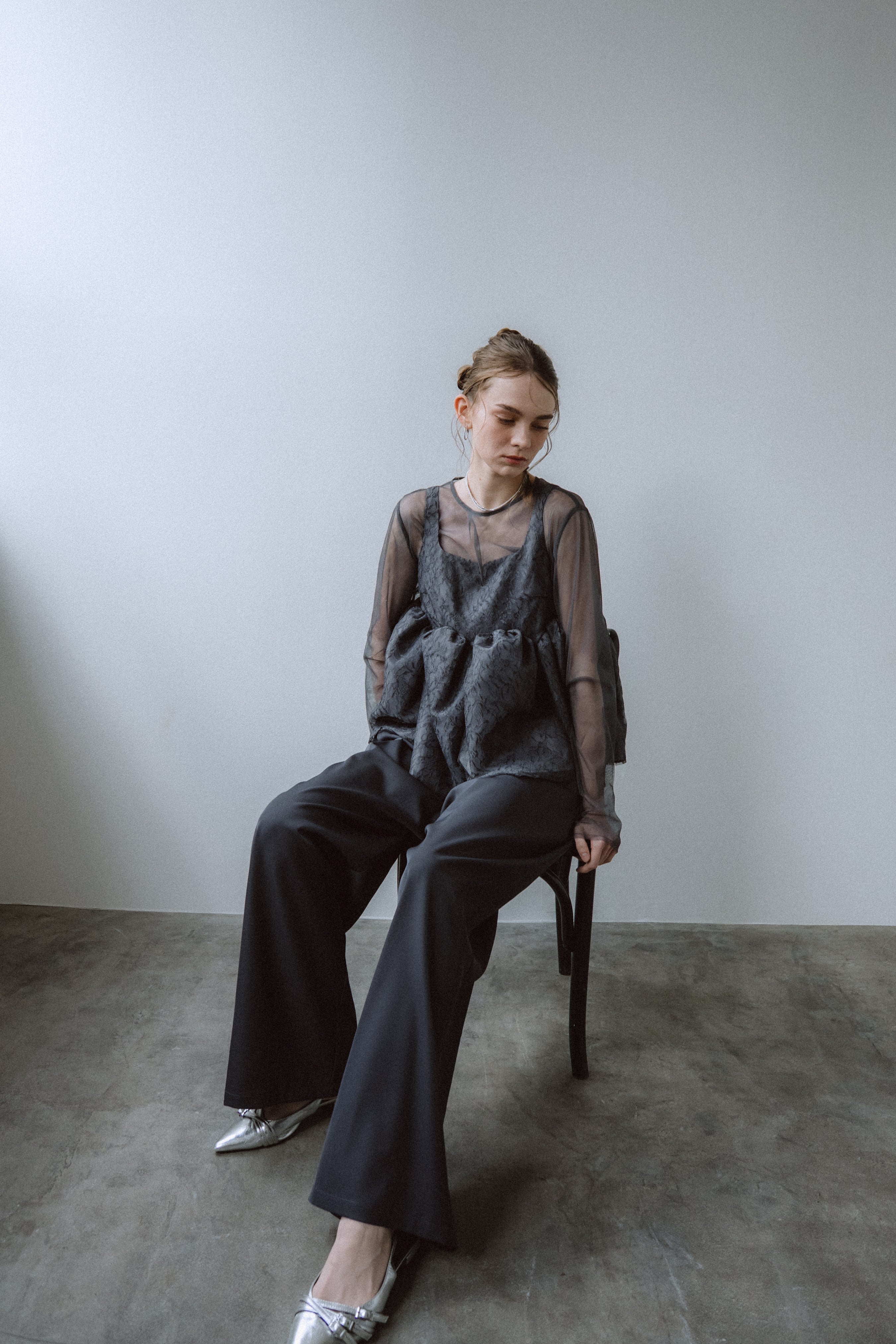 1039 Sheer Peplum Overlay Top＆Pants
