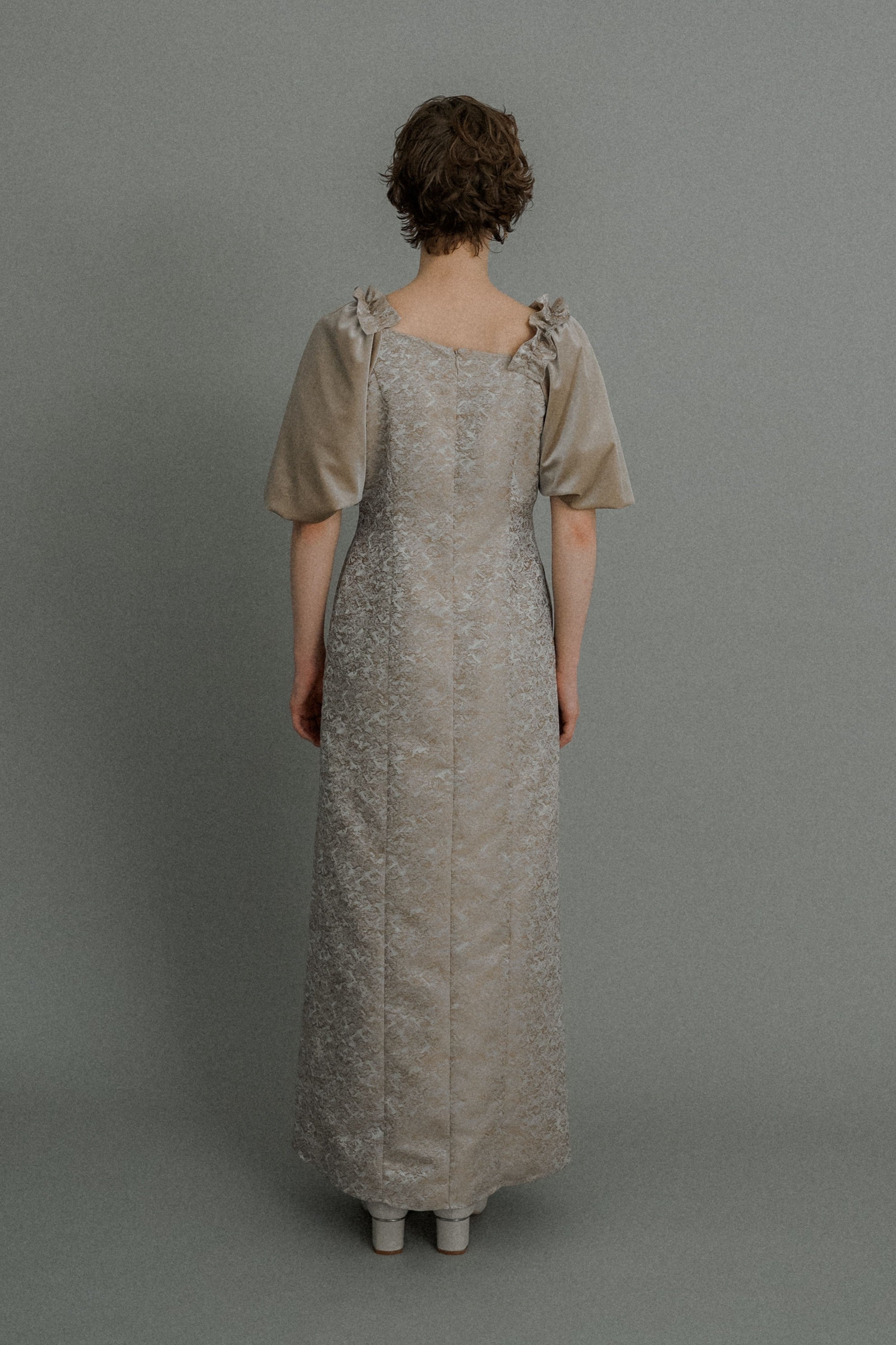 1047 Puff-sleeve Jacquard Dress