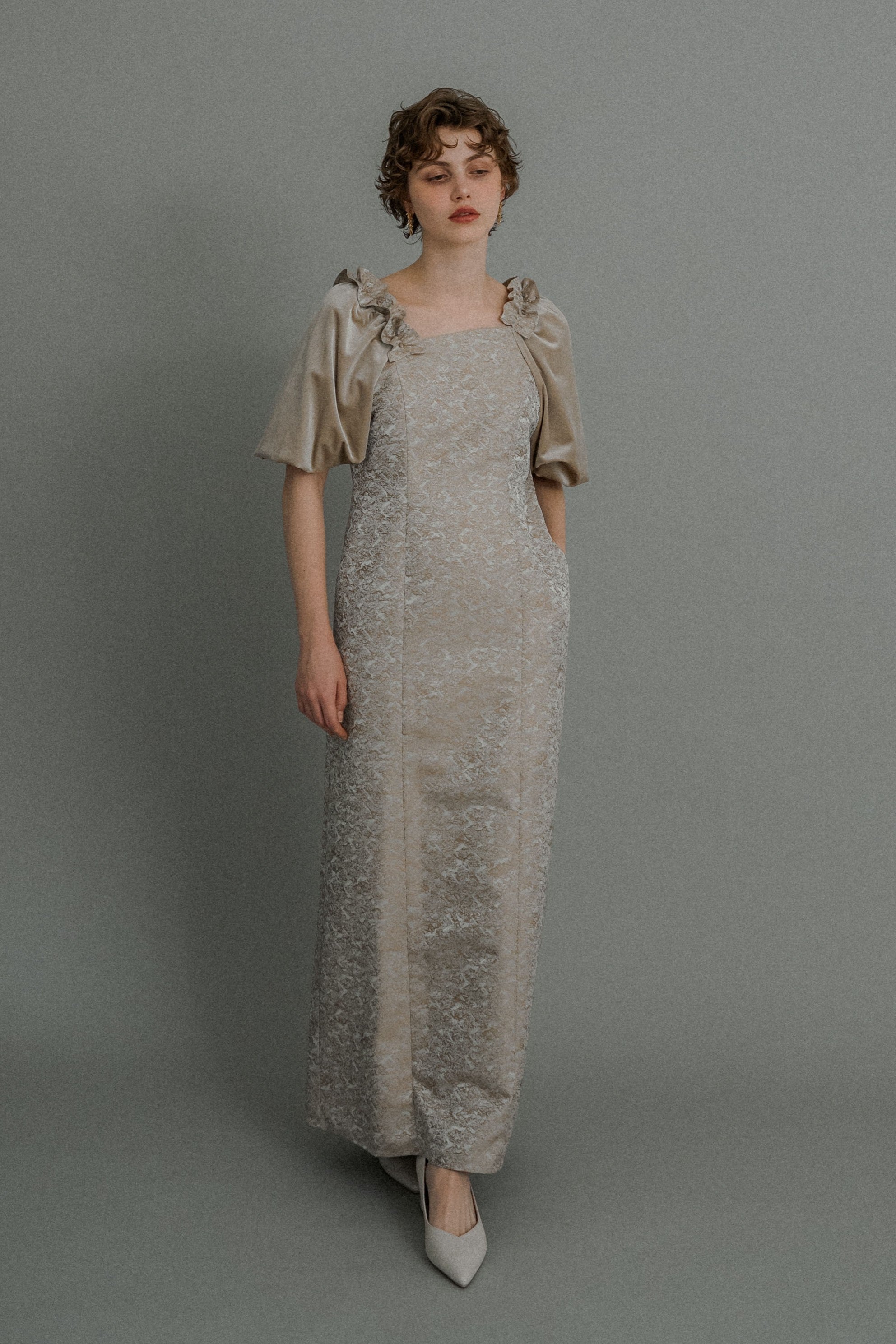 1047 Puff-sleeve Jacquard Dress