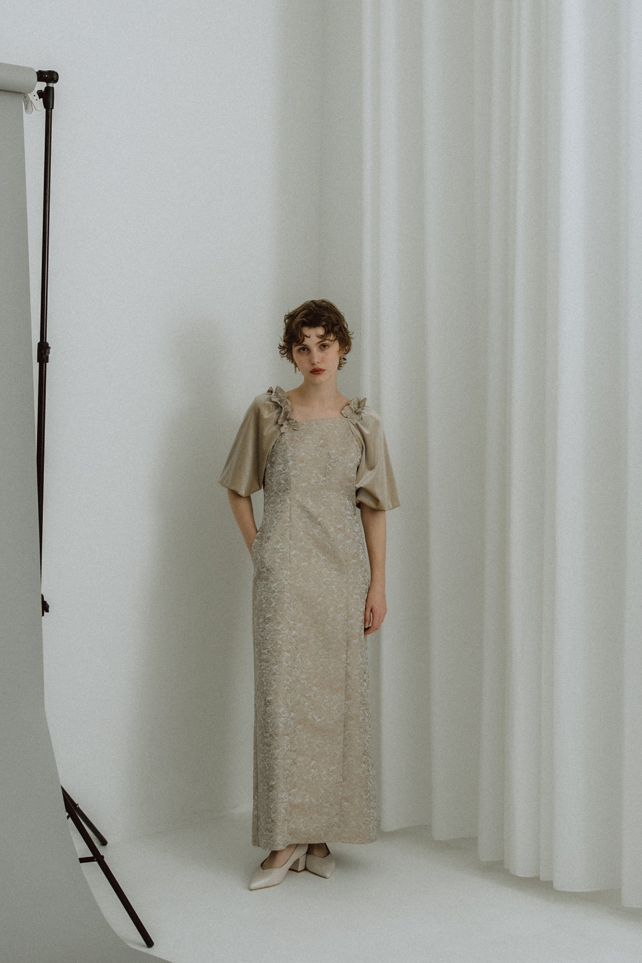 1047 Puff-sleeve Jacquard Dress