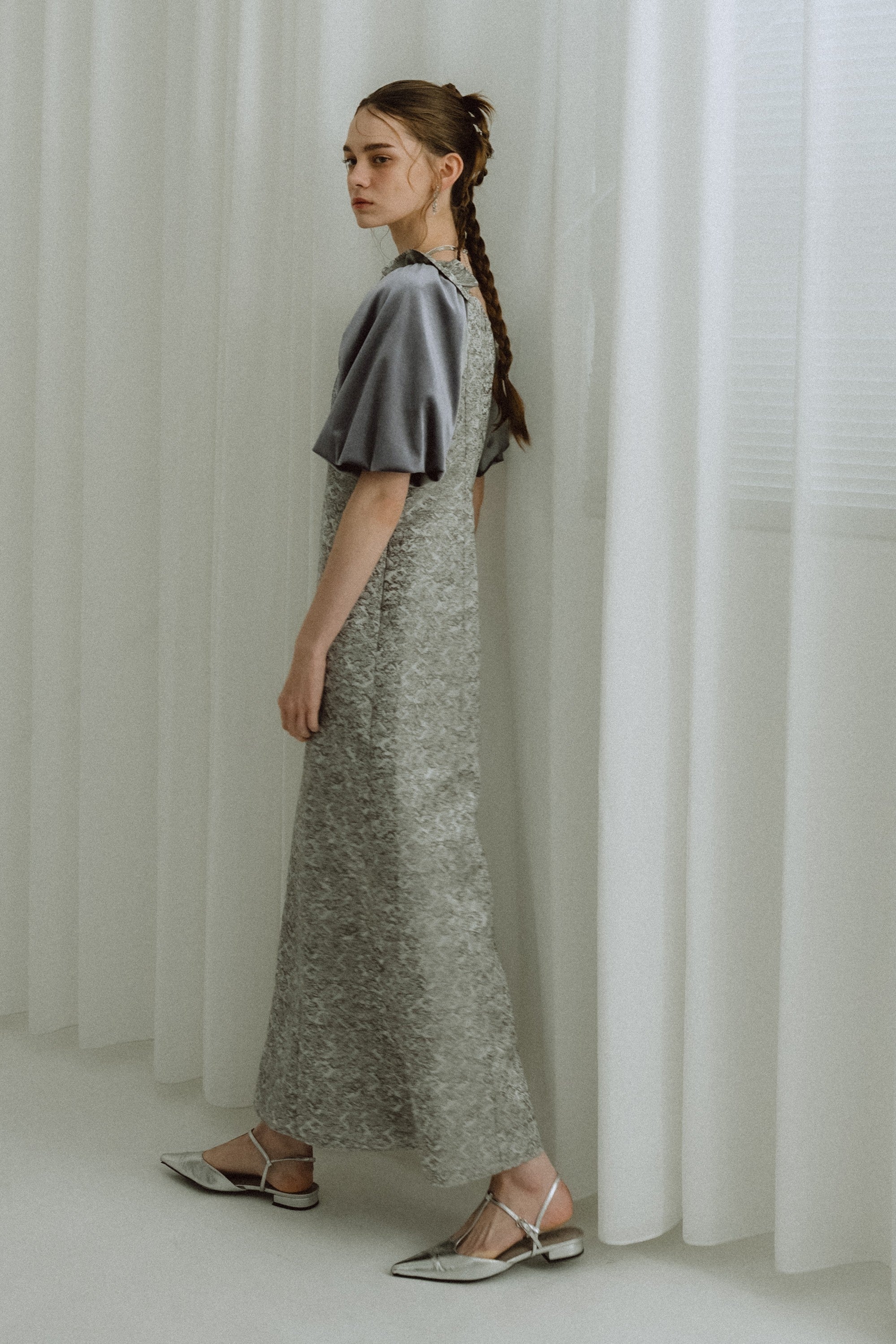 1047 Puff-sleeve Jacquard Dress