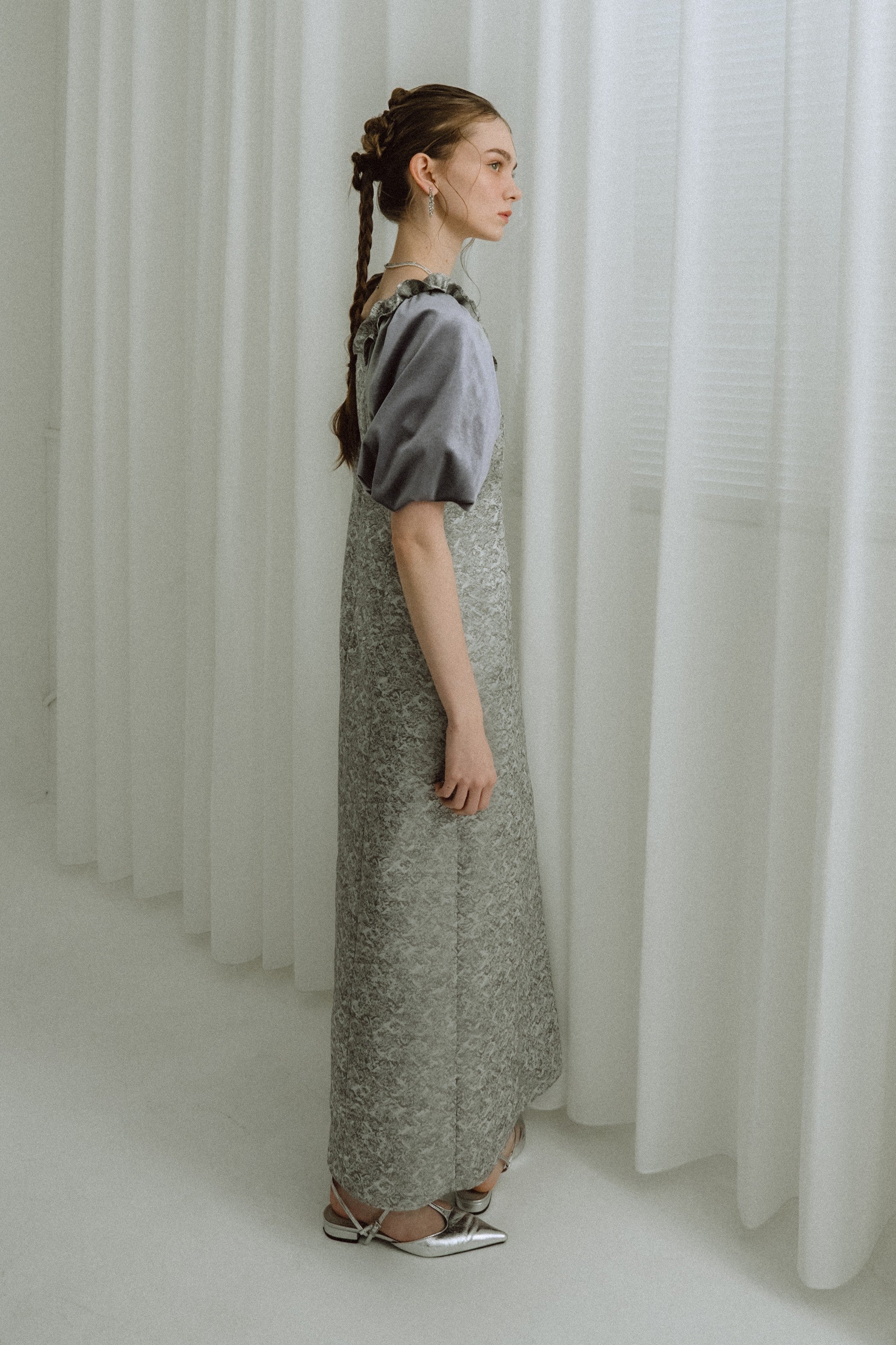 1047 Puff-sleeve Jacquard Dress