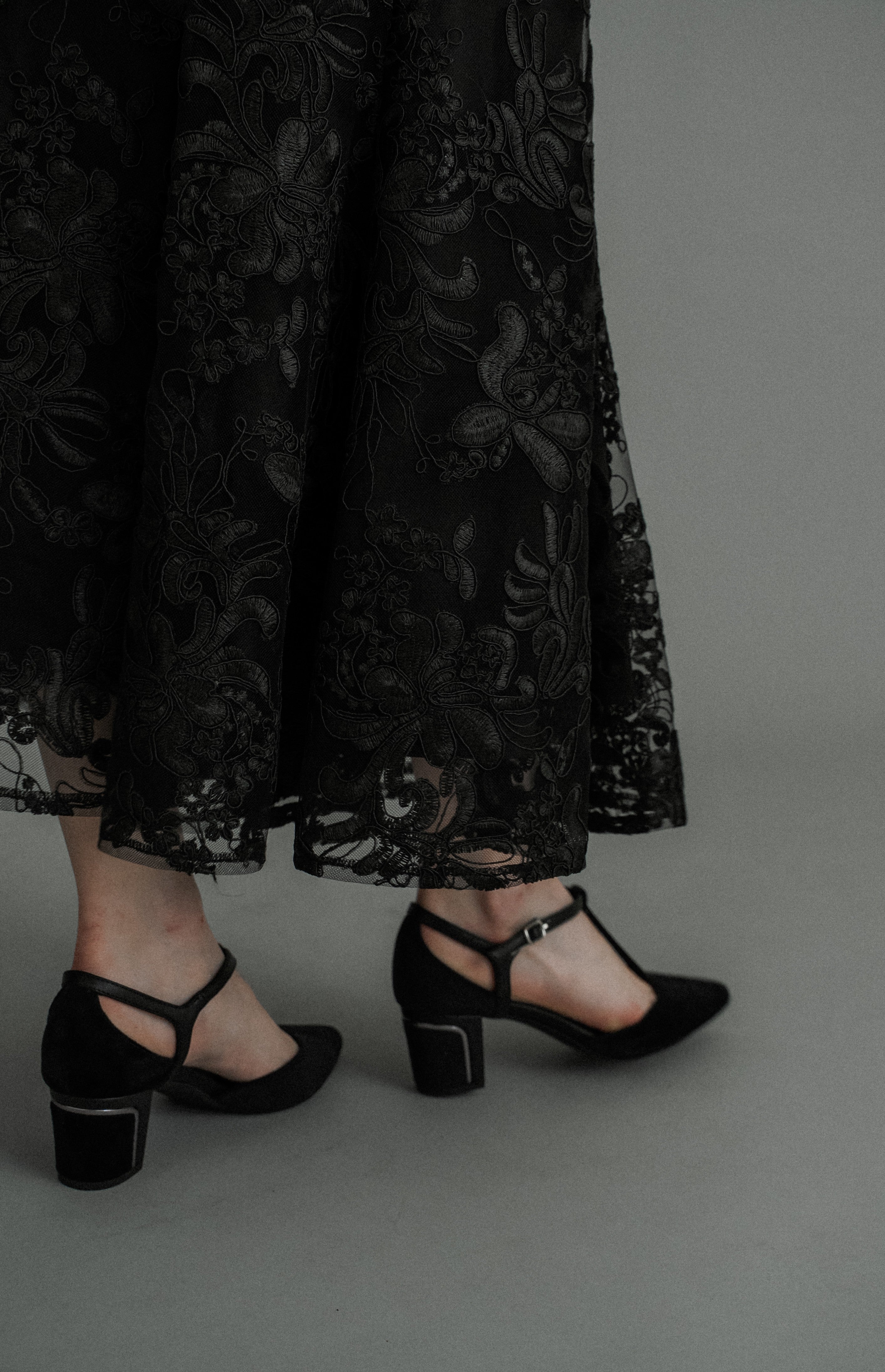1043 Vintage Lace Dress