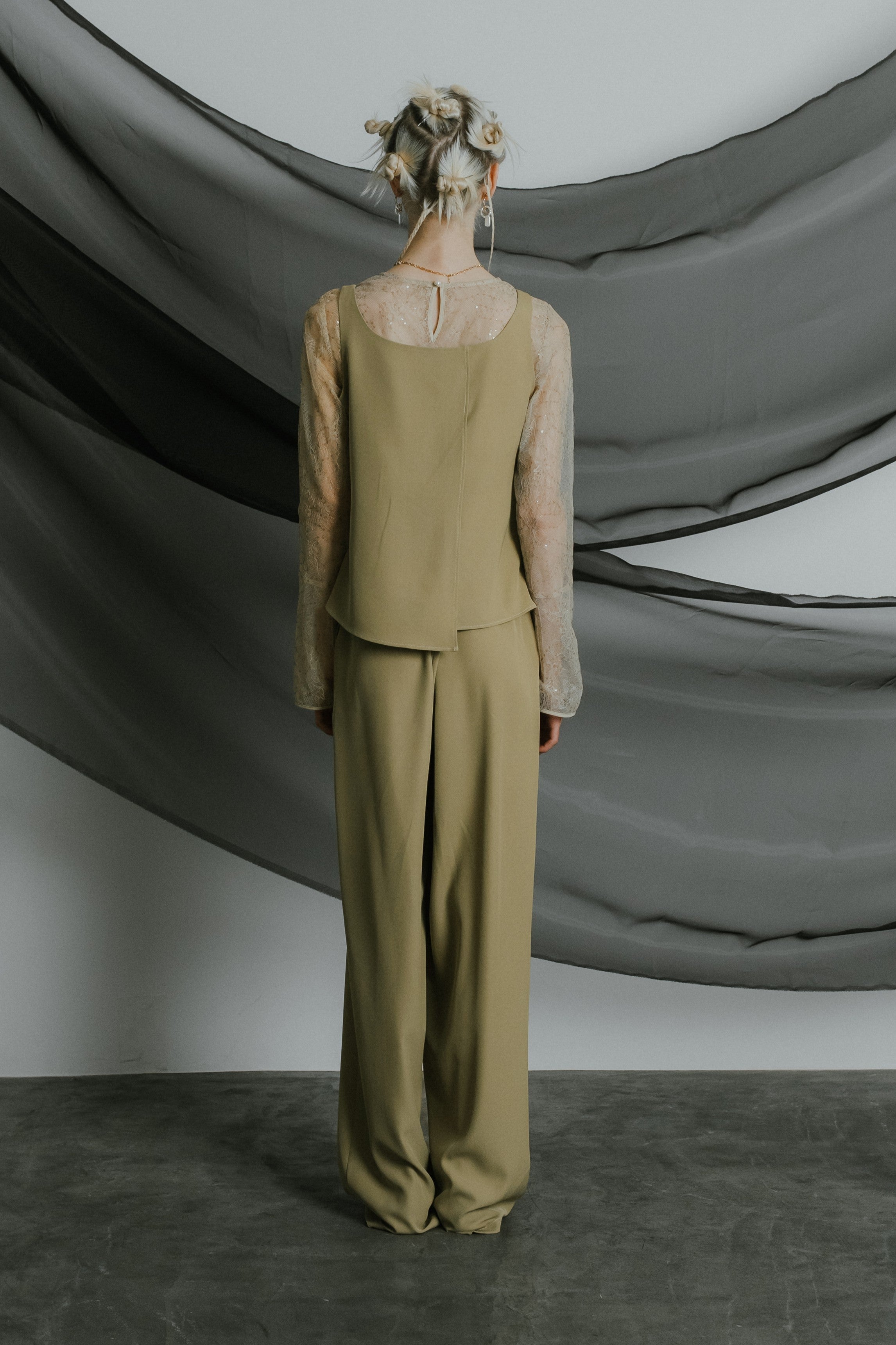 1084 Oblique cross top pants set