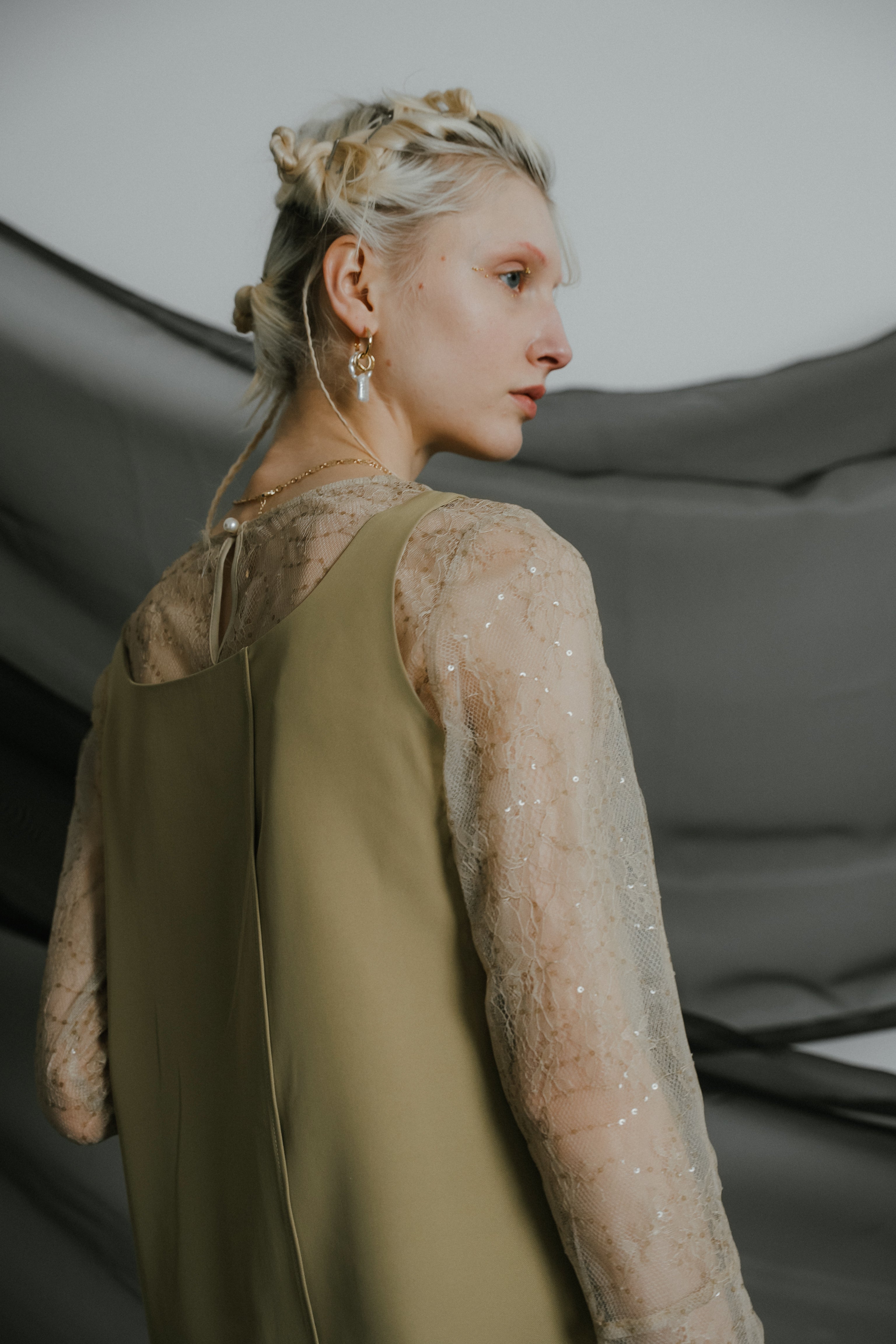 1084 Oblique cross top pants set