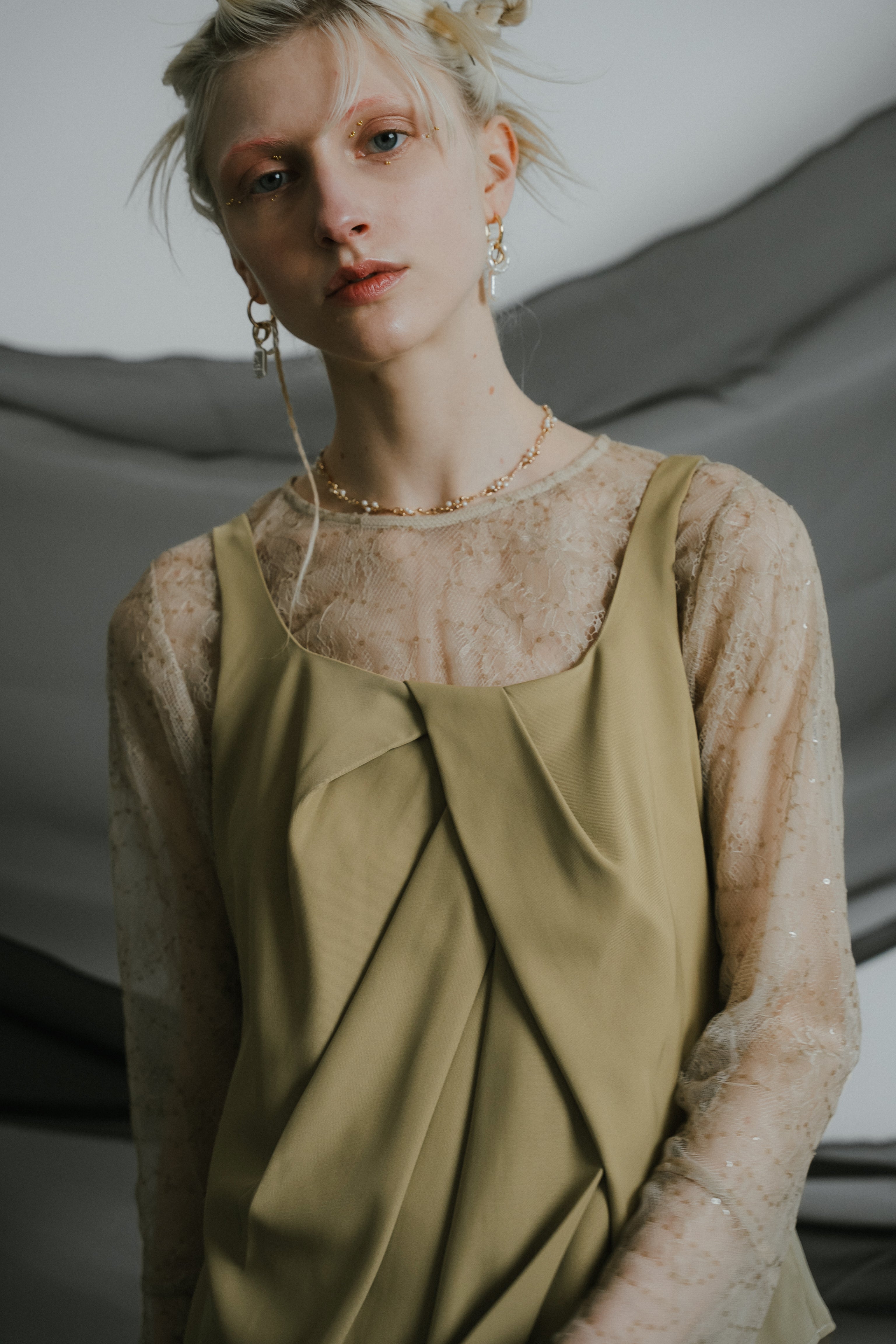 1084 Oblique cross top pants set