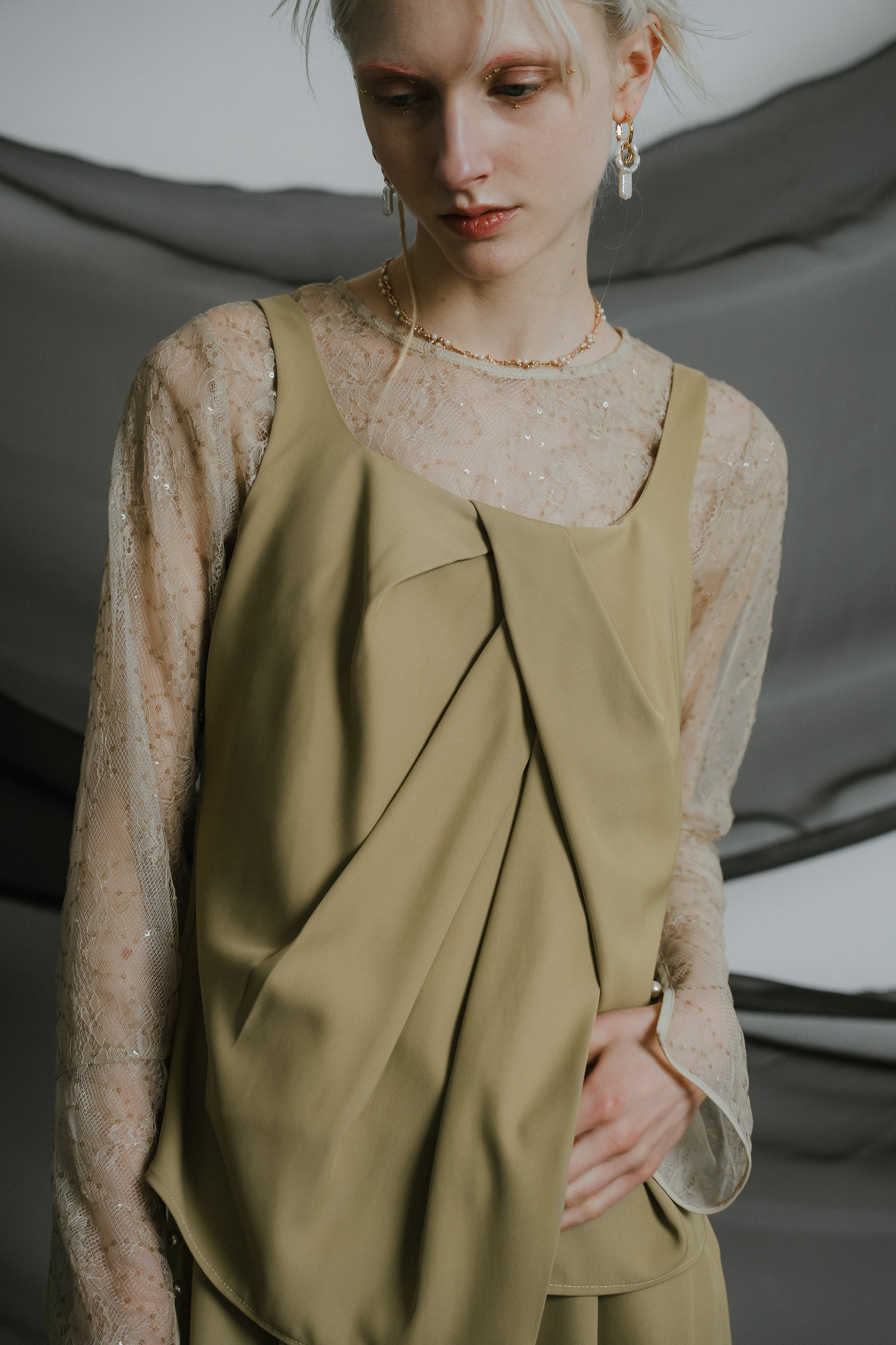 1084 Oblique cross top pants set