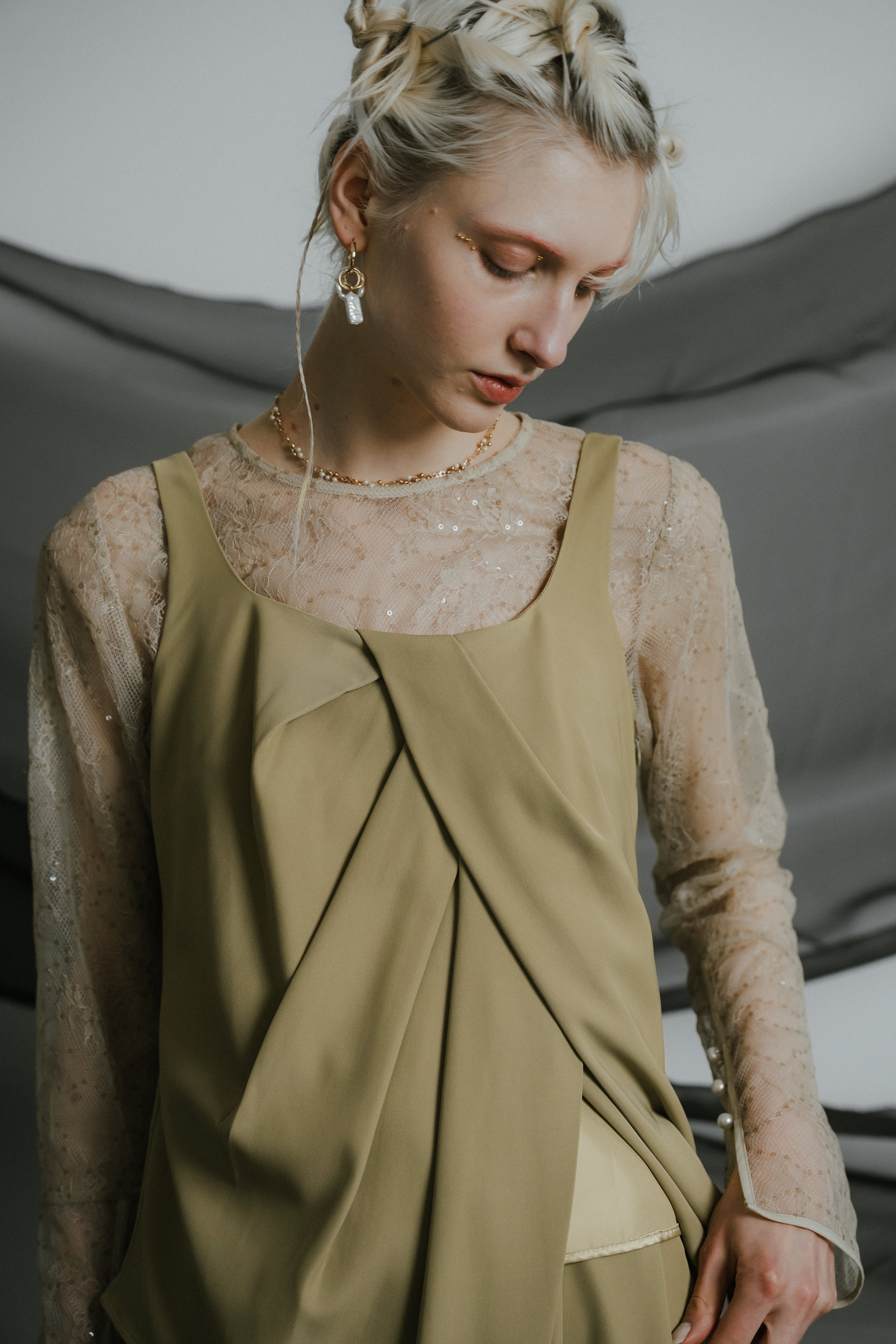 1084 Oblique cross top pants set