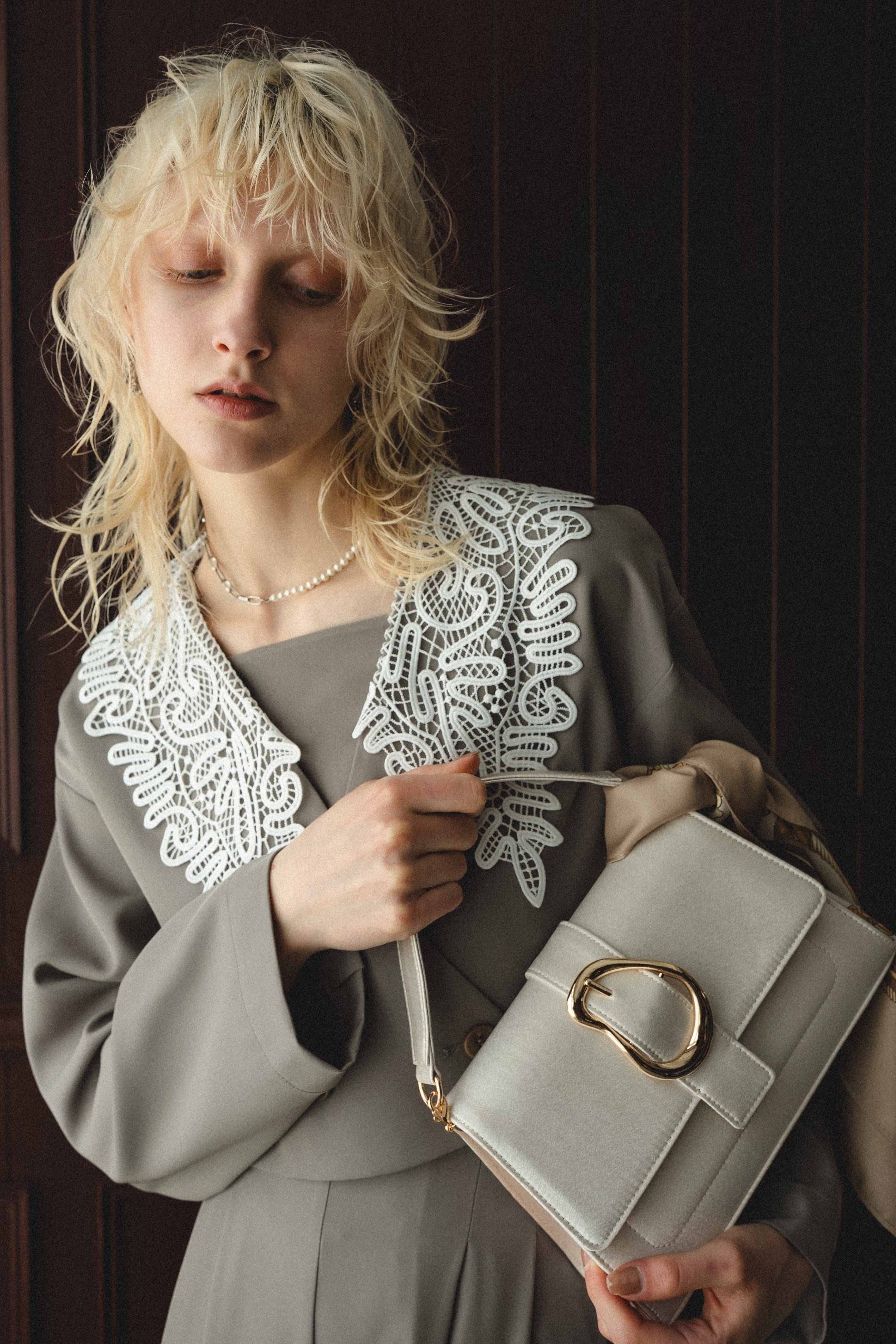 952 Irregular motif bag