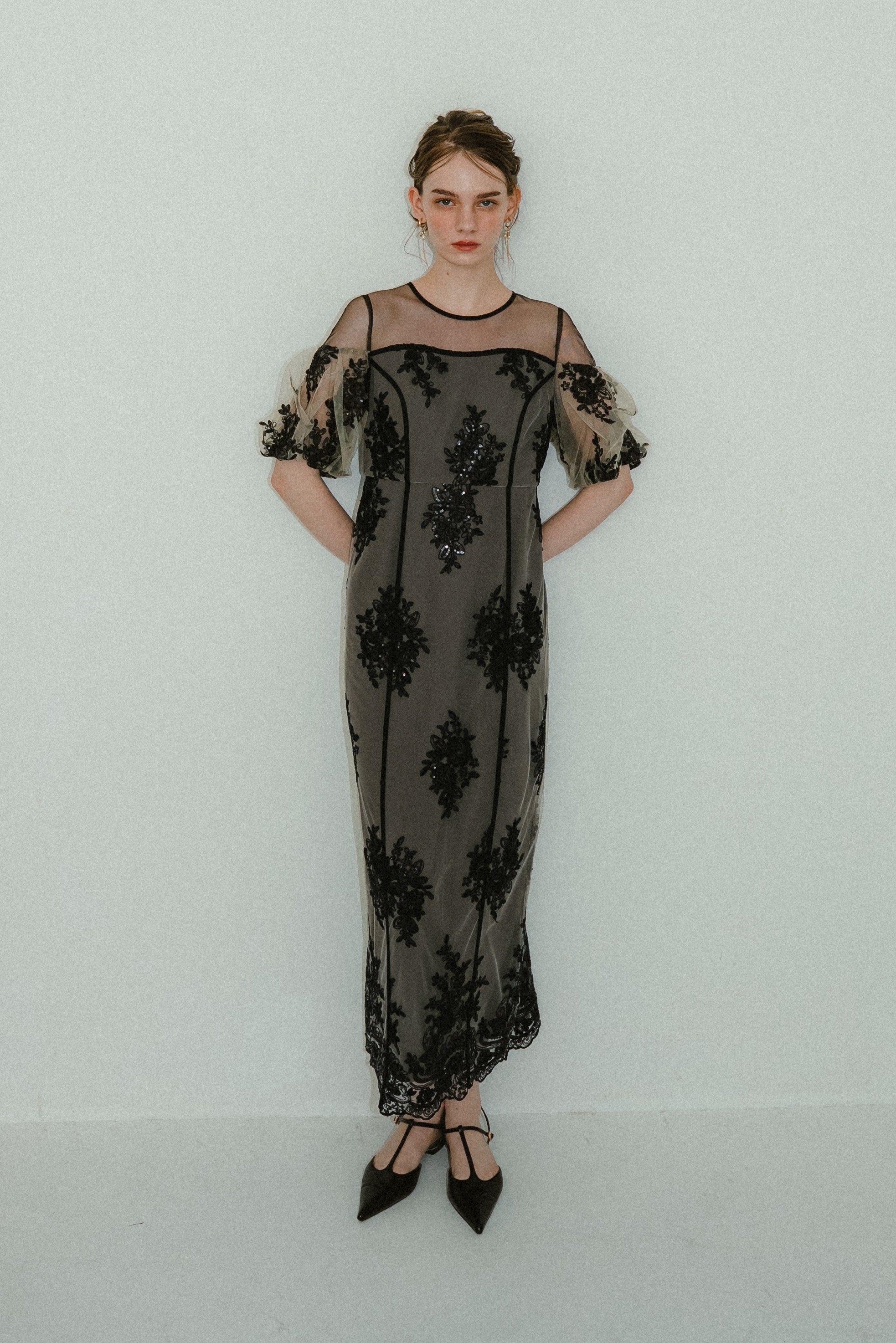 et.UNiVER │1044 Embroidered sheer dress – et.UNiVER │ 公式