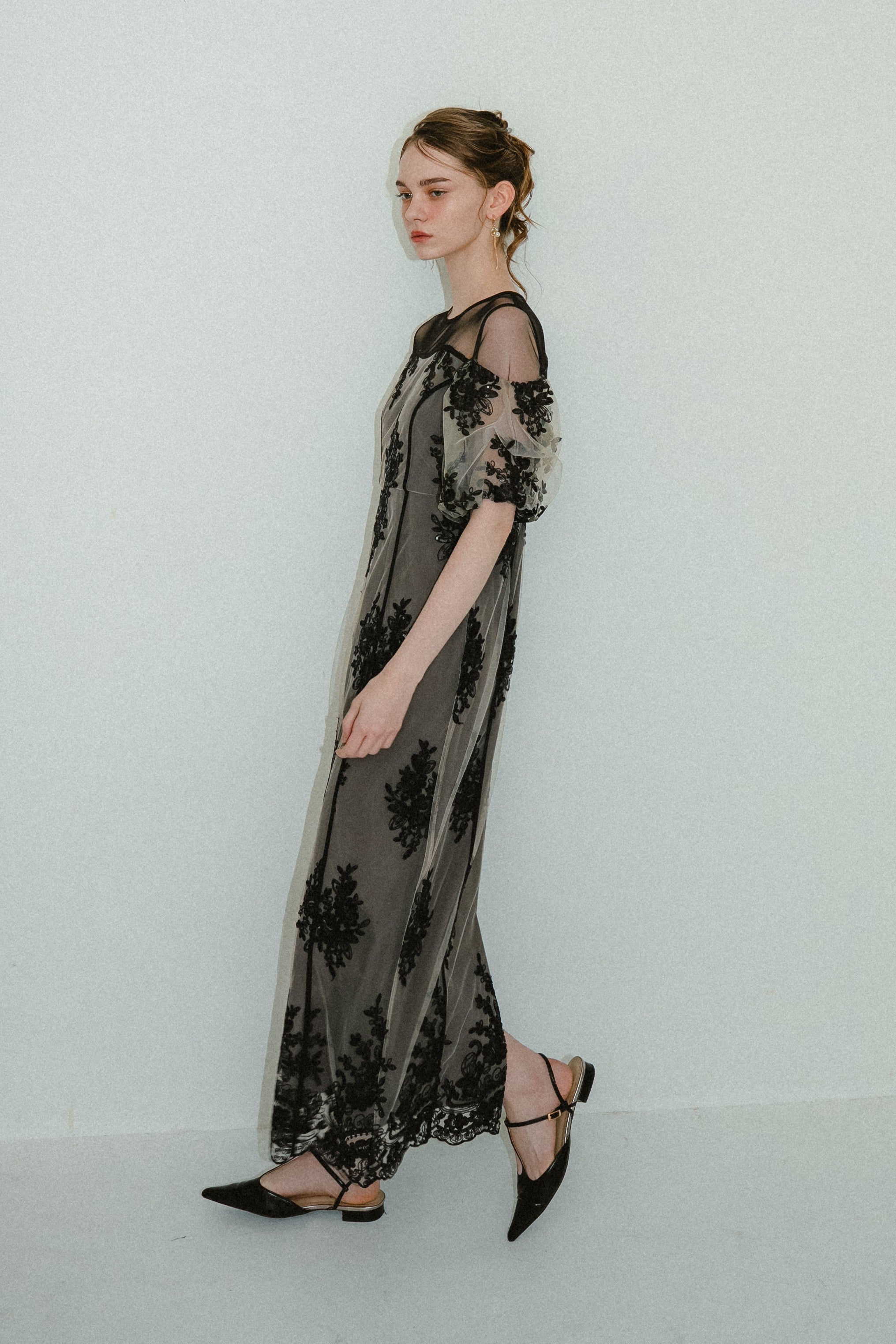 et.UNiVER │1044 Embroidered sheer dress – et.UNiVER │ 公式