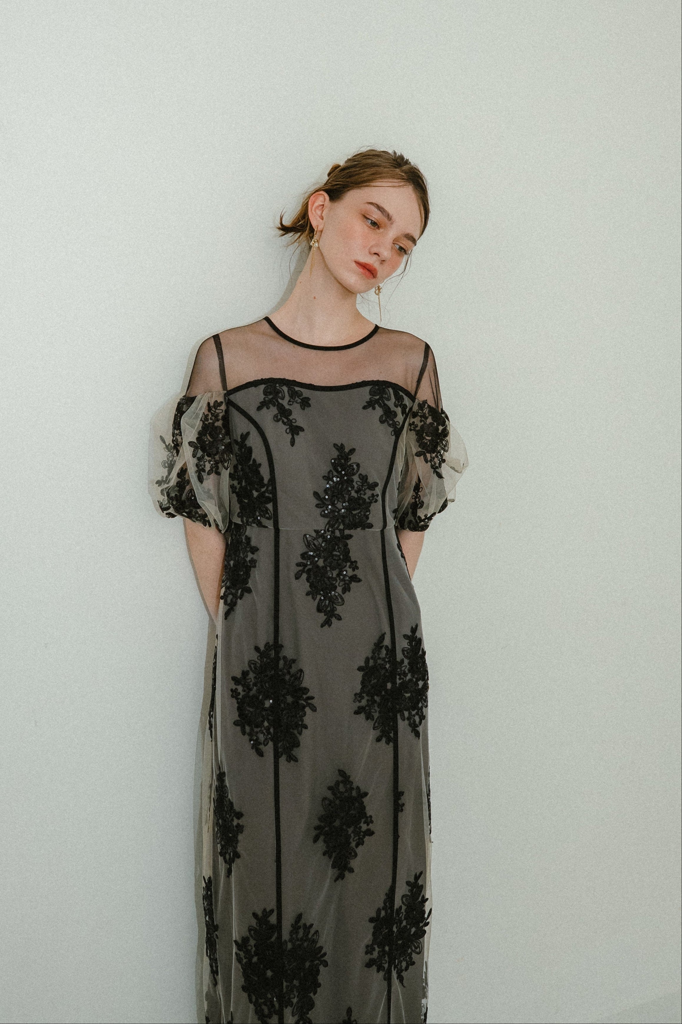 et.UNiVER │1044 Embroidered sheer dress – et.UNiVER │ 公式