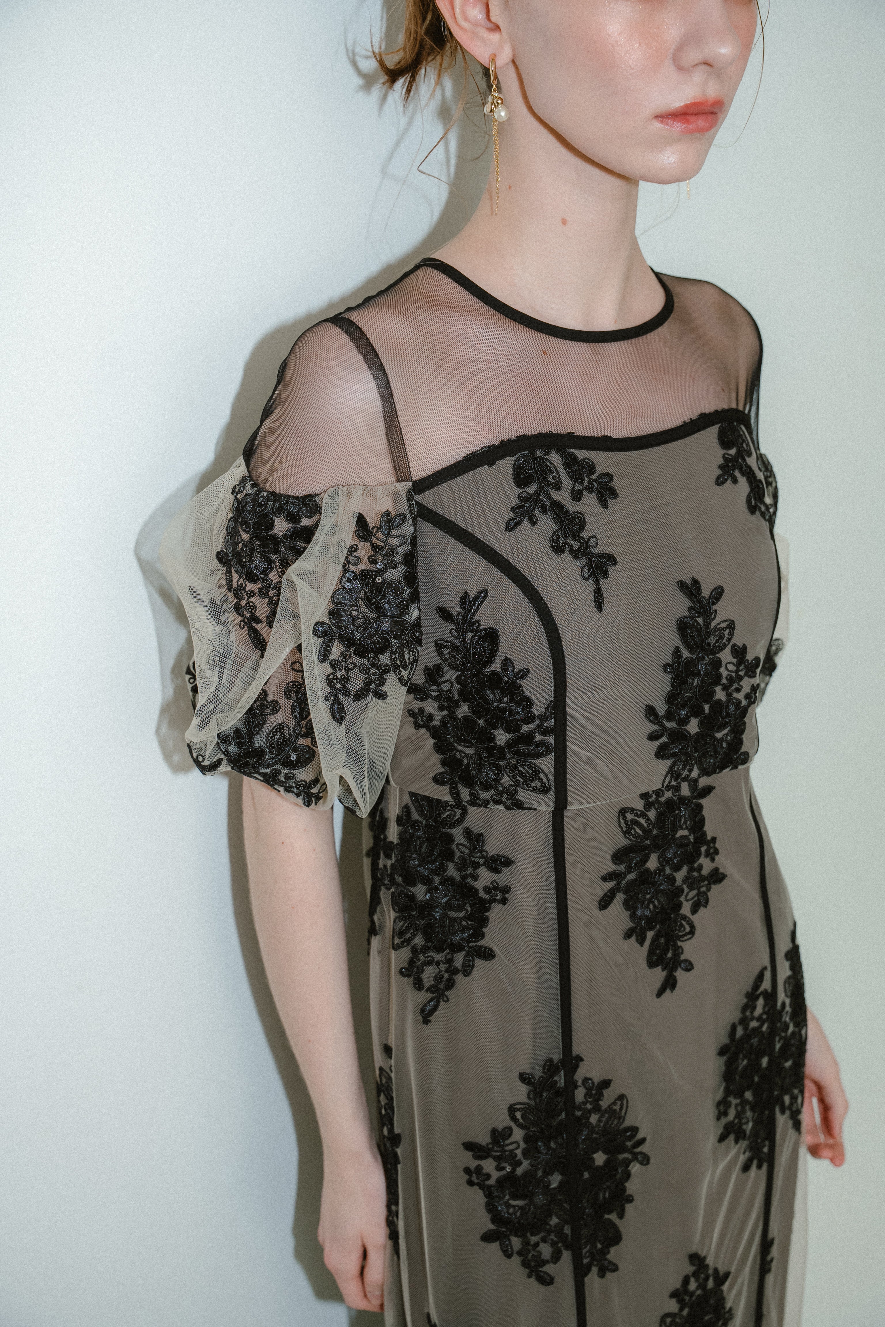 et.UNiVER │1044 Embroidered sheer dress – et.UNiVER │ 公式