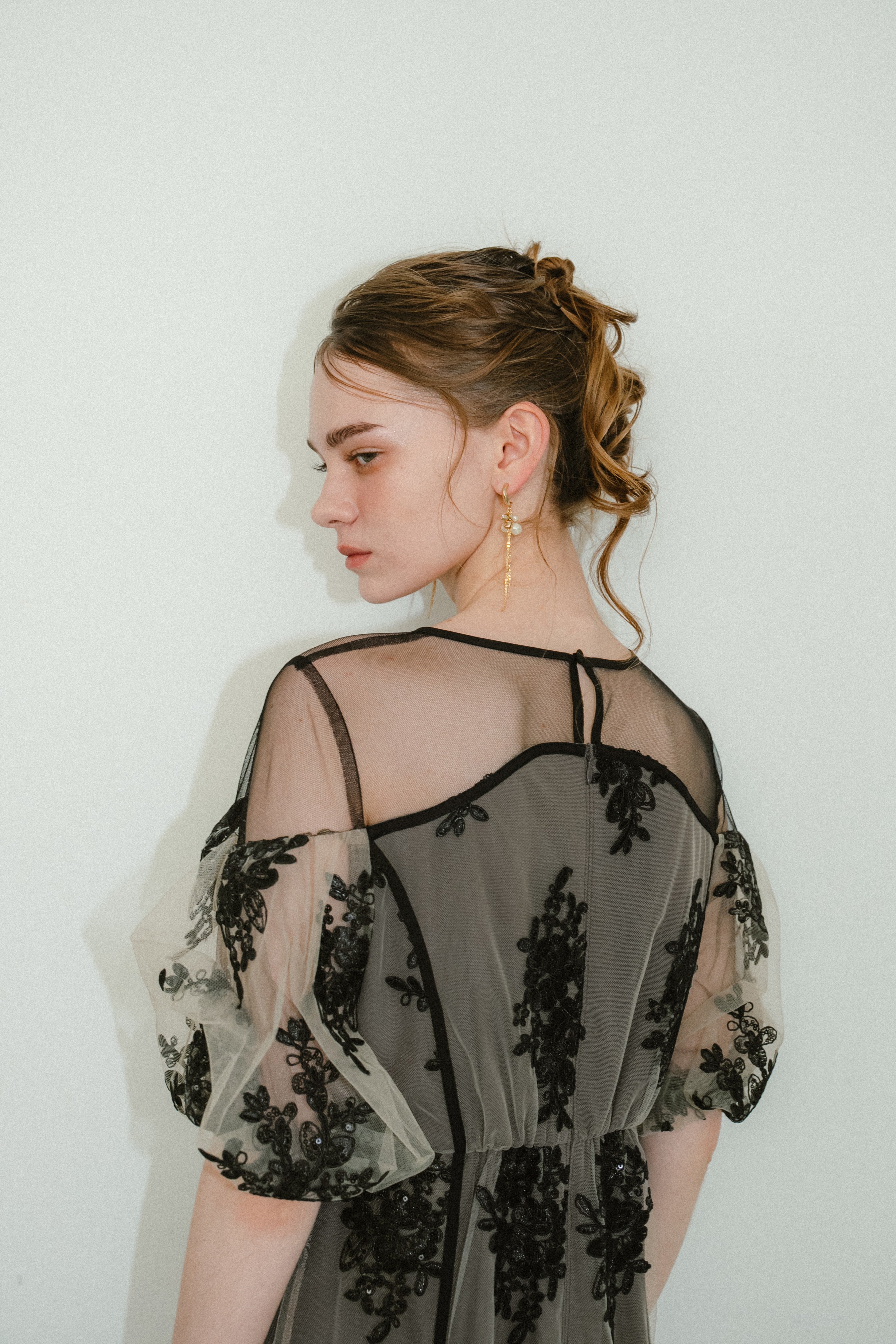 et.UNiVER │1044 Embroidered sheer dress – et.UNiVER │ 公式