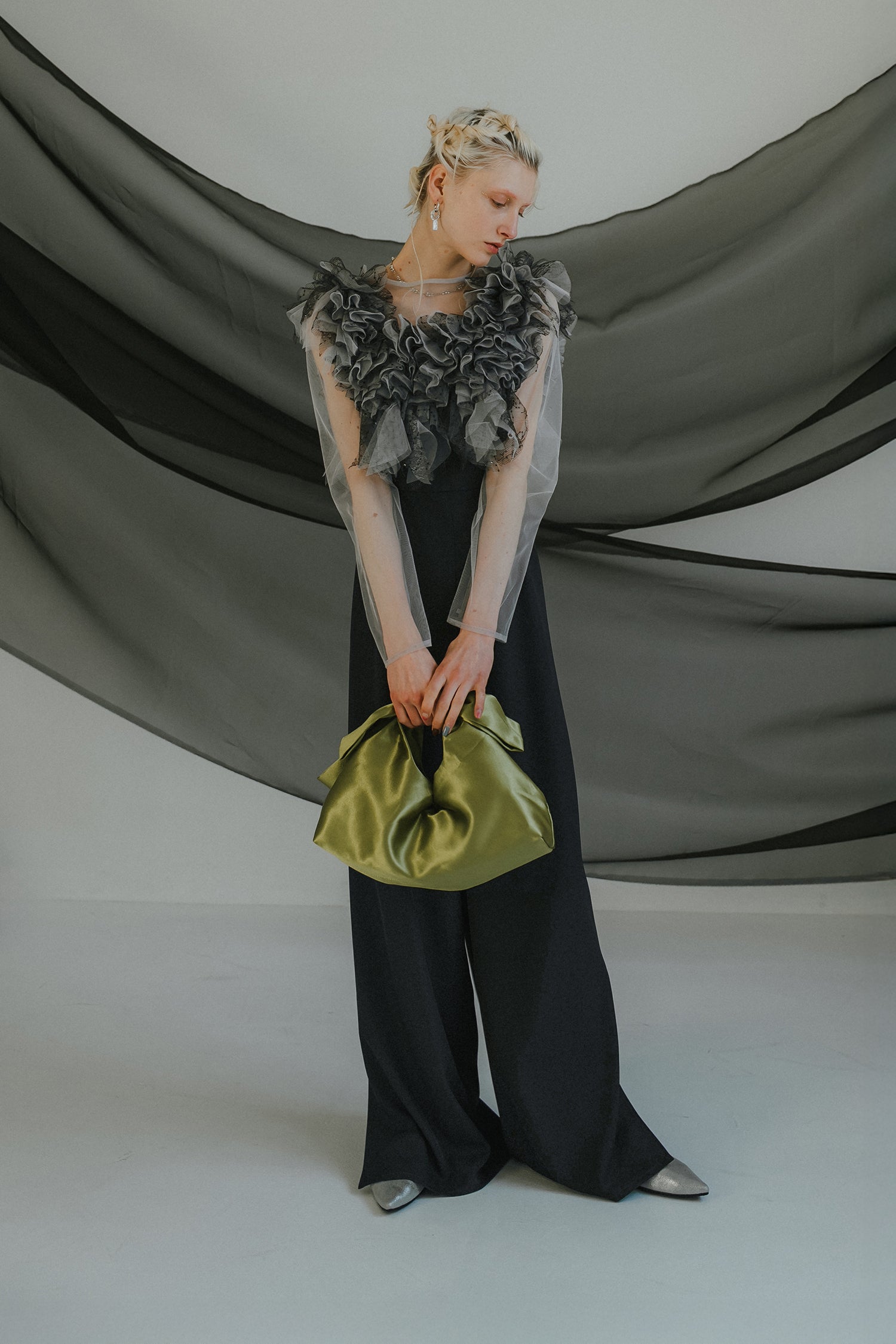 1086 Noir glitter pants set