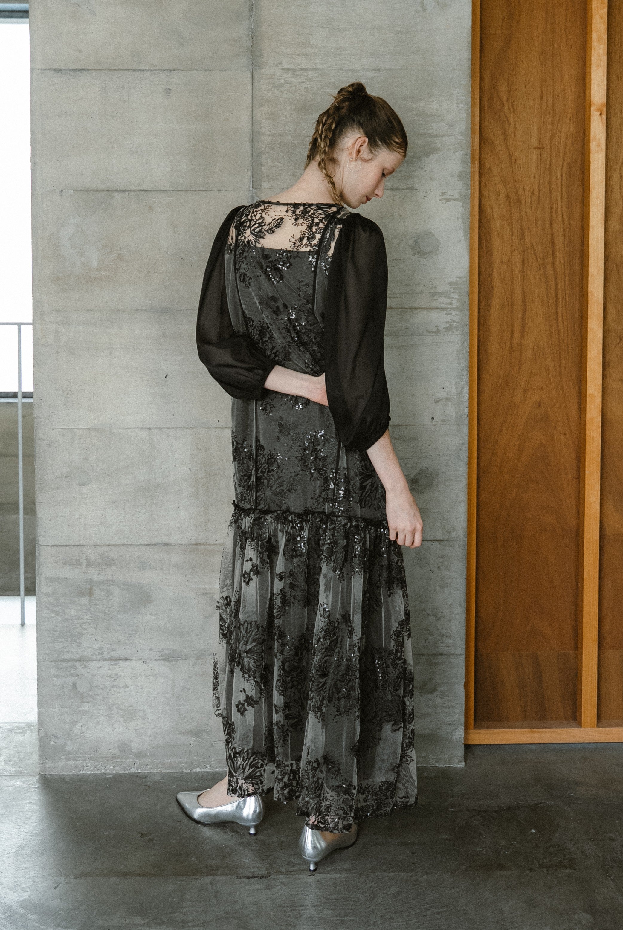 1036 Detachable sleeve dress