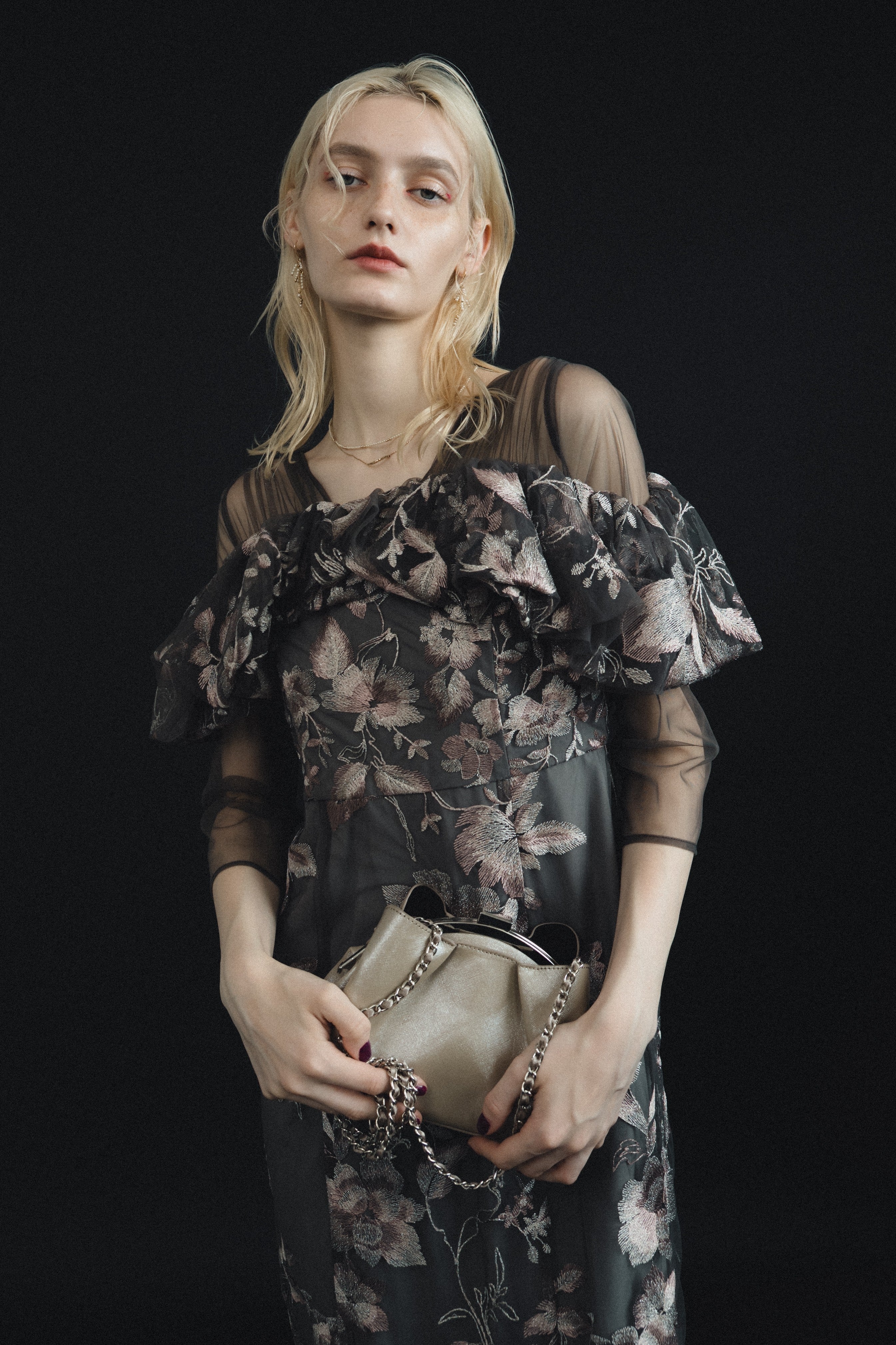 1053 Drape Bag