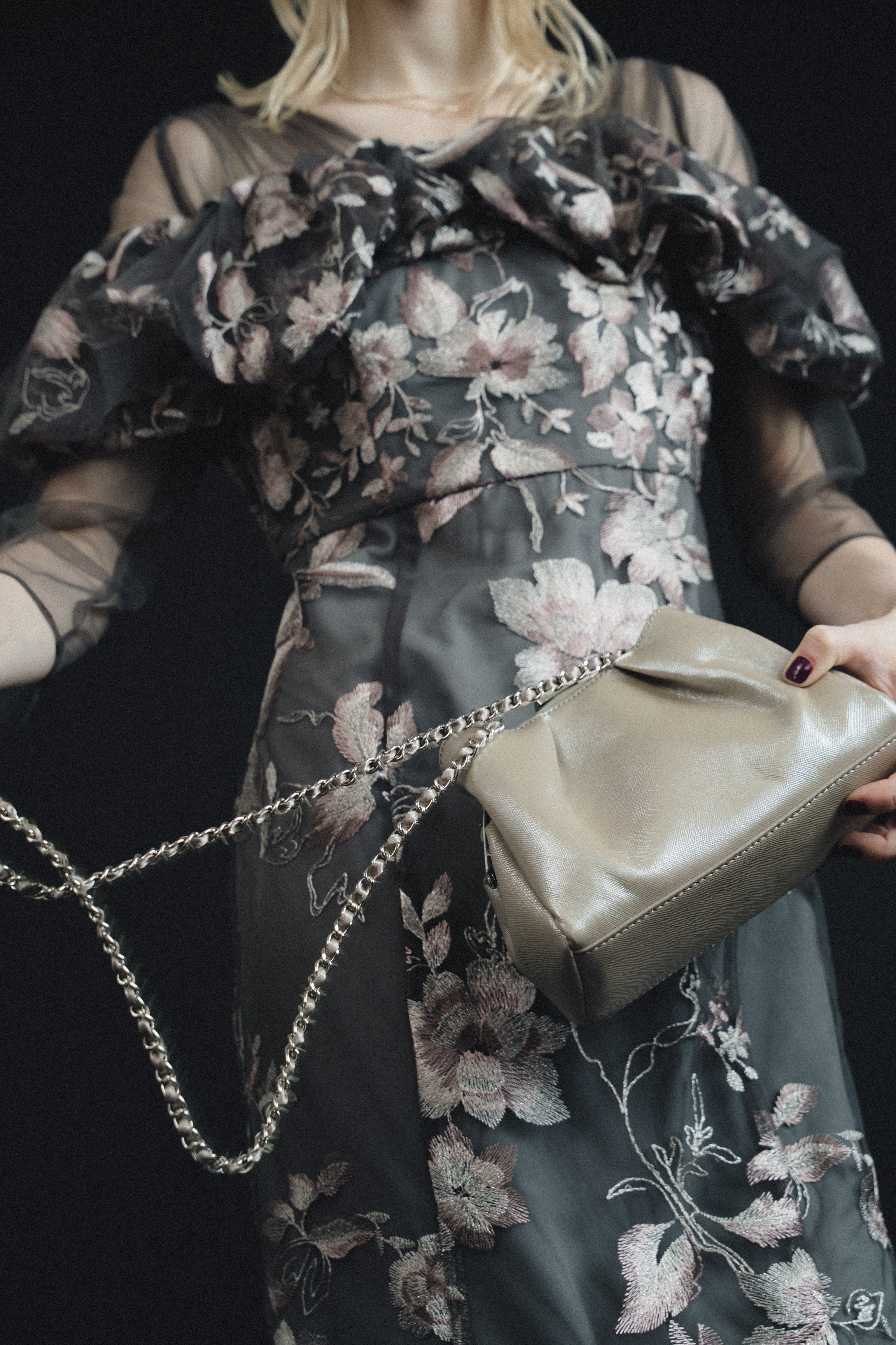 1053 Drape Bag