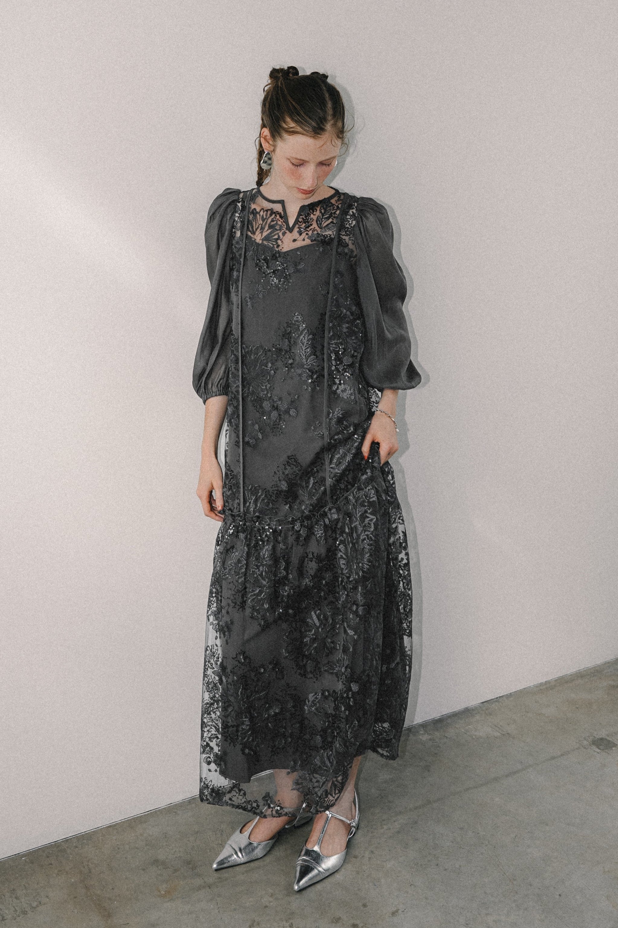 1036 Detachable sleeve dress