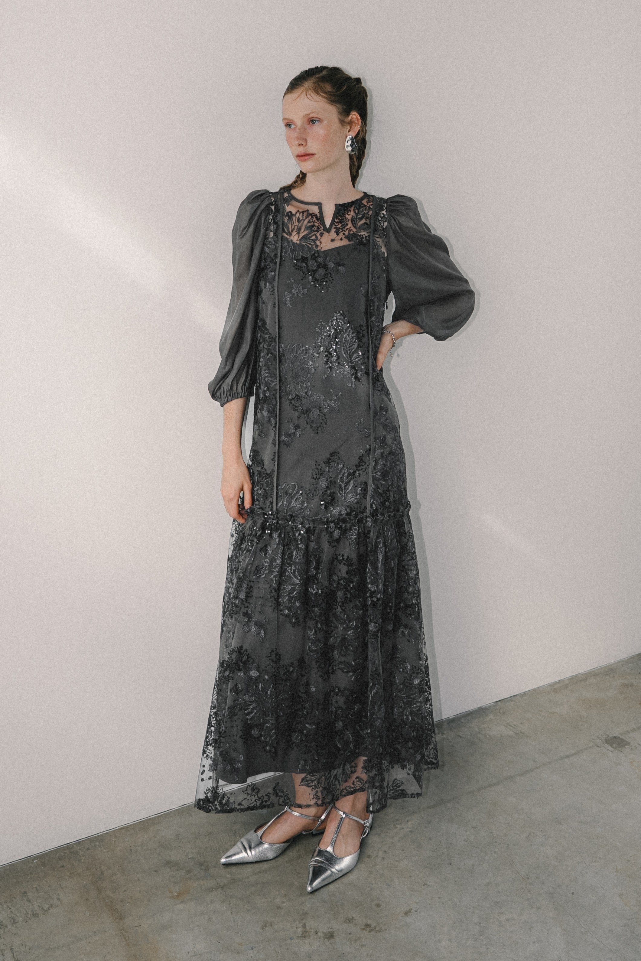 1036 Detachable sleeve dress