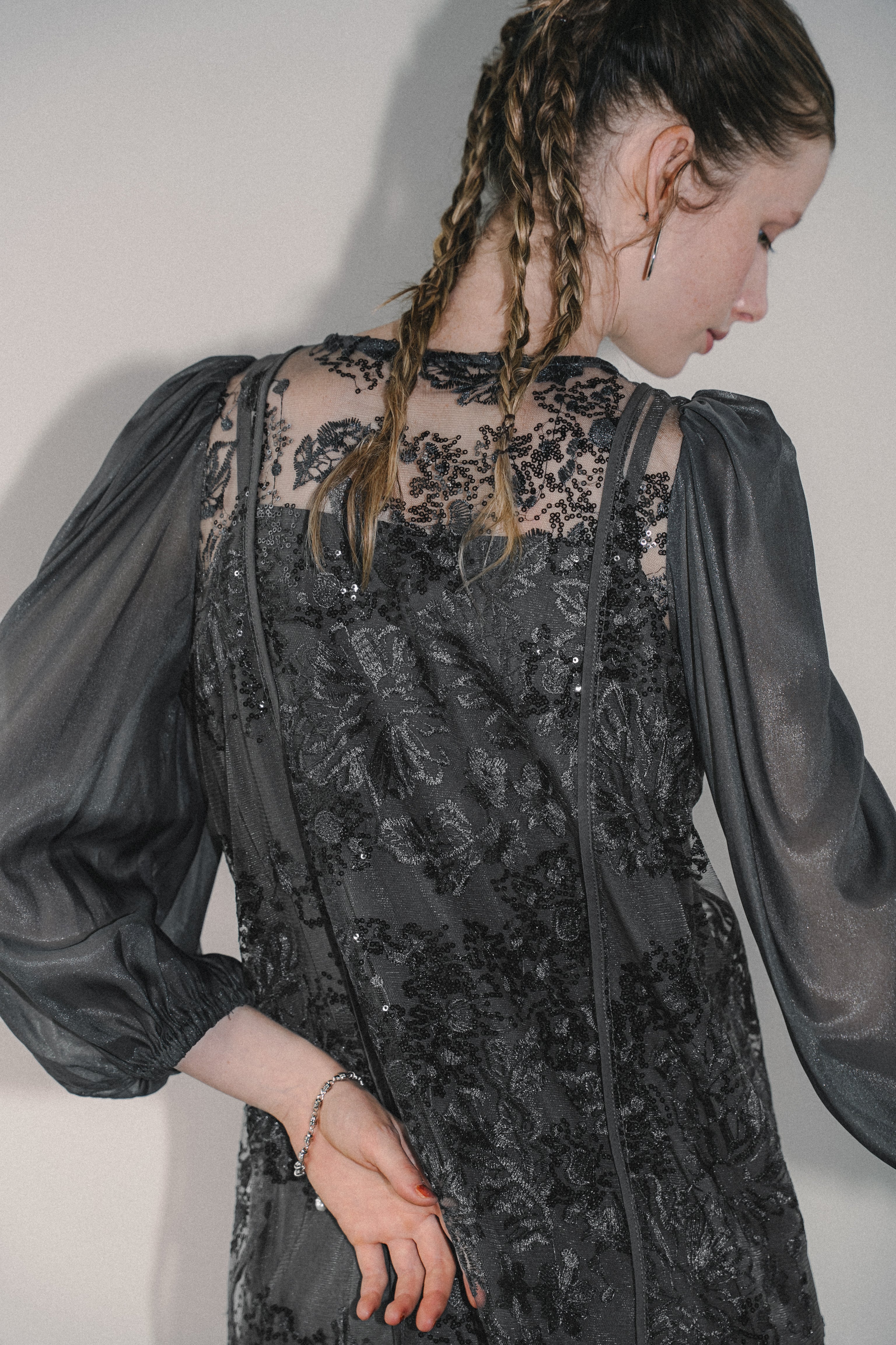 1036 Detachable sleeve dress