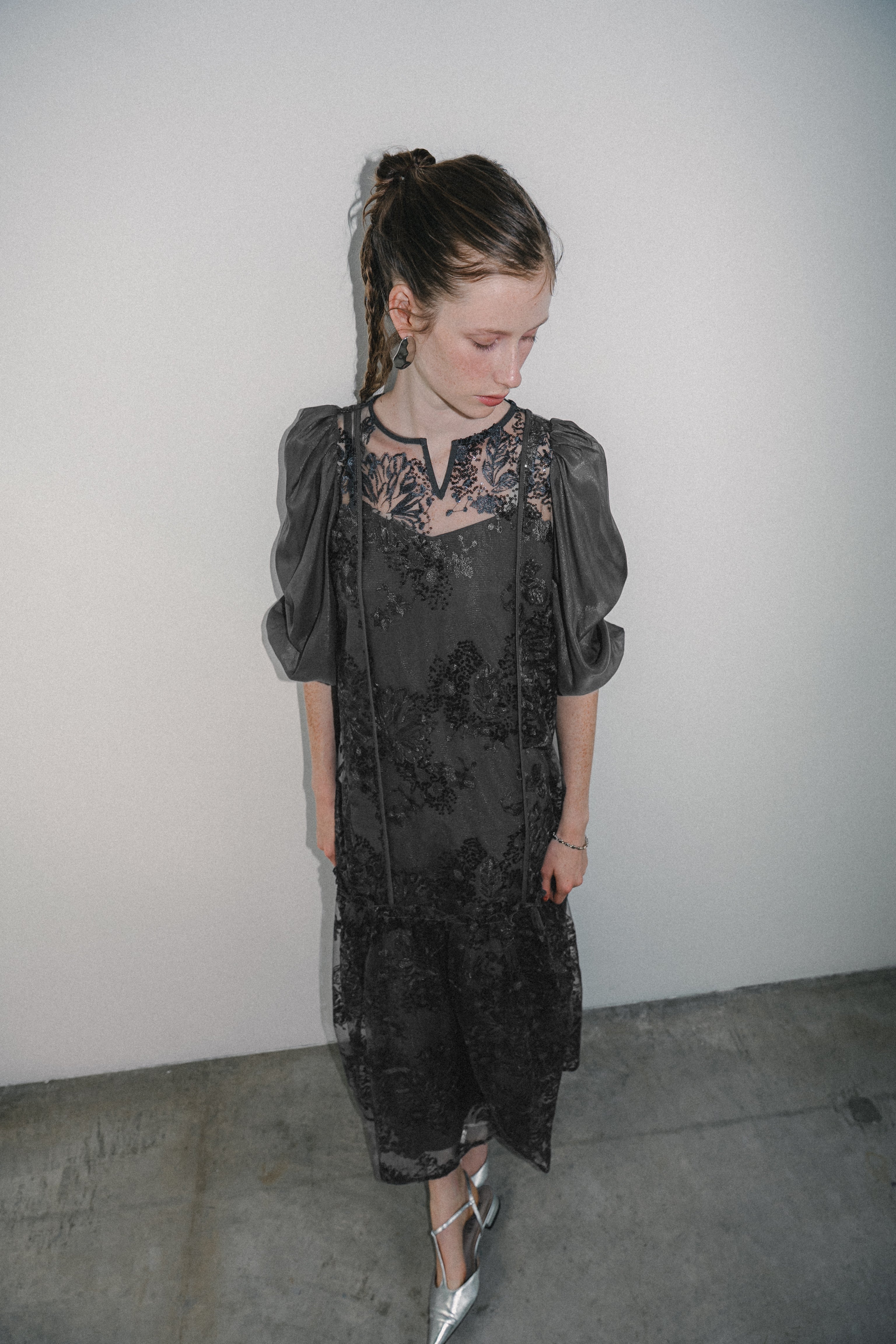 1036 Detachable sleeve dress