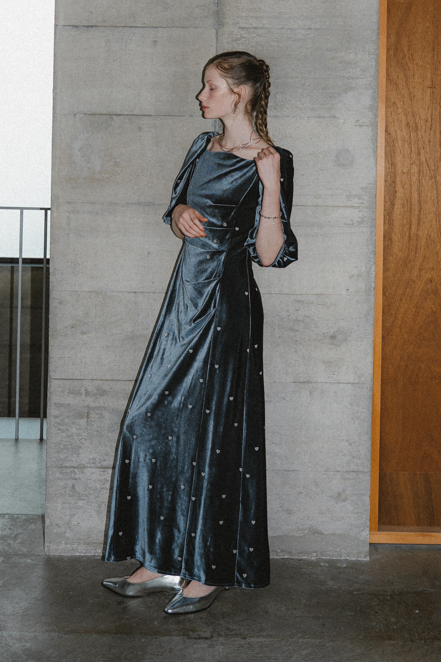 1035 Sweetheart velour dress