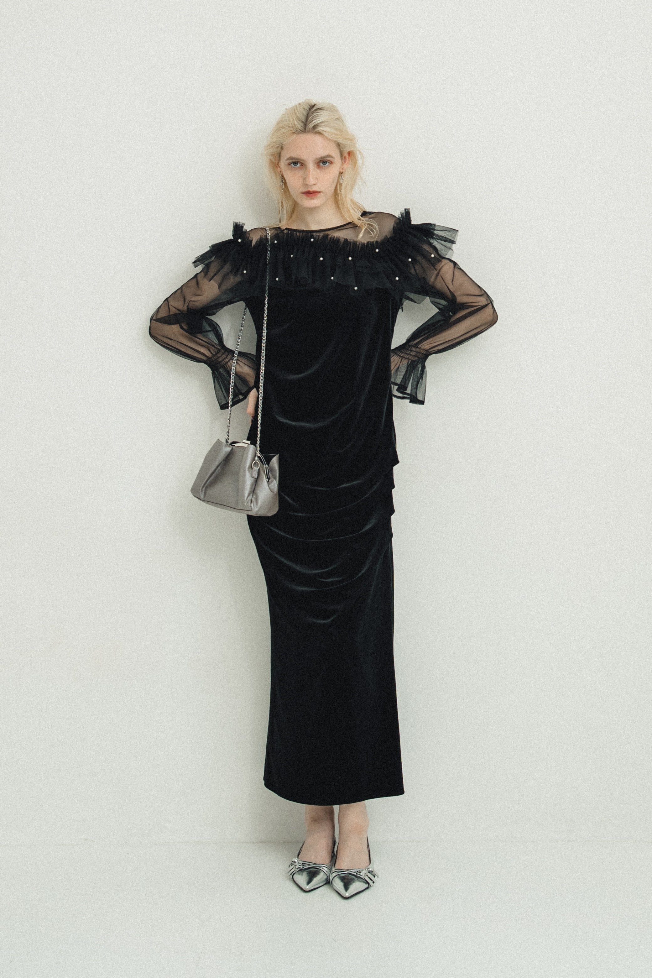 1053 Drape Bag