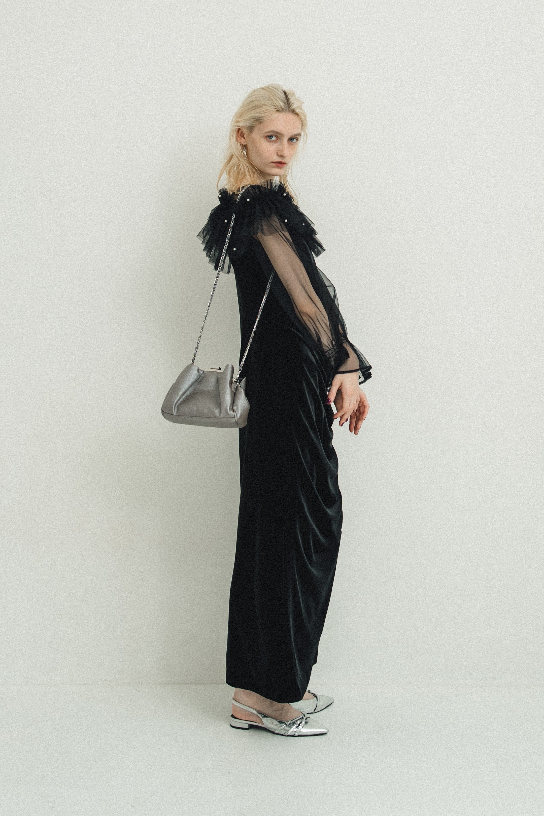 1053 Drape Bag