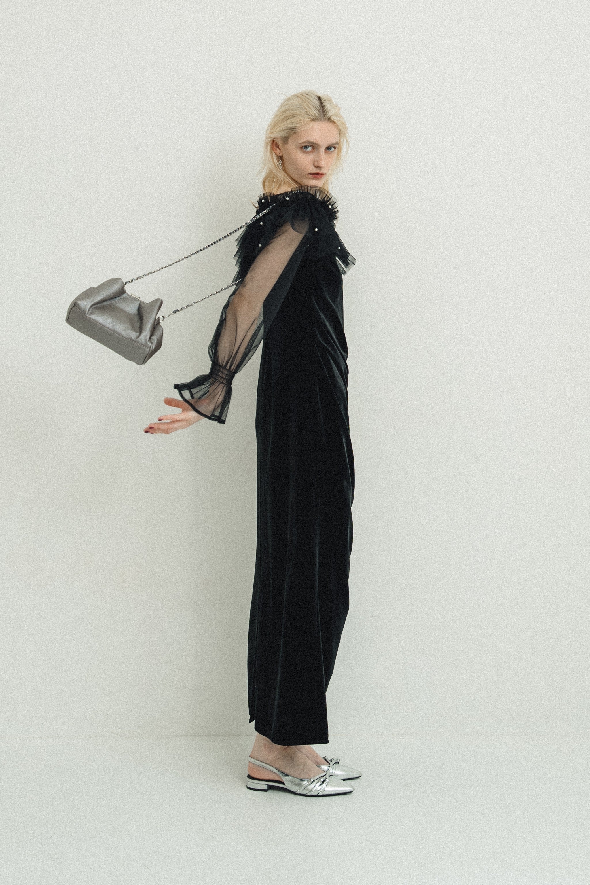 1053 Drape Bag