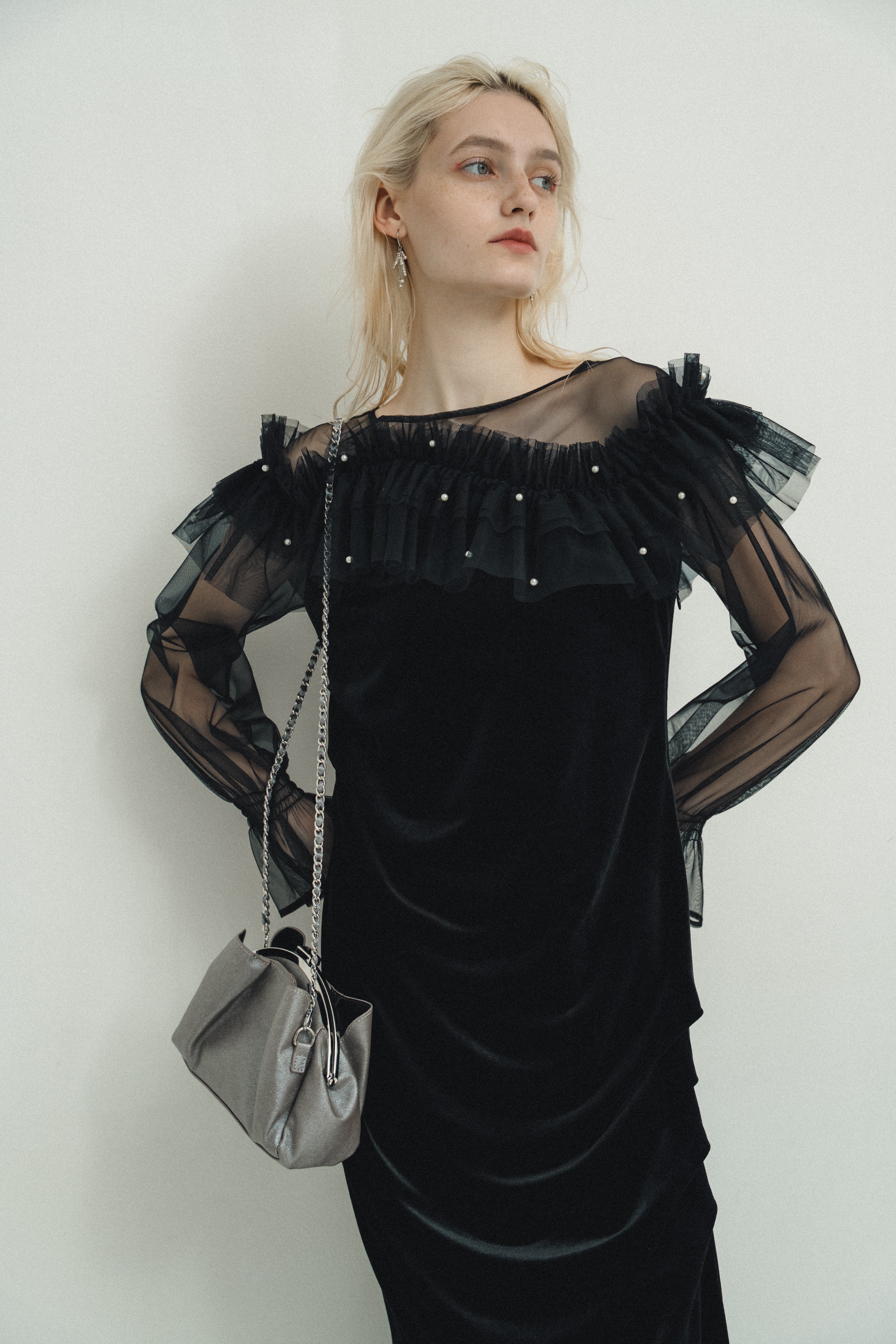 1053 Drape Bag