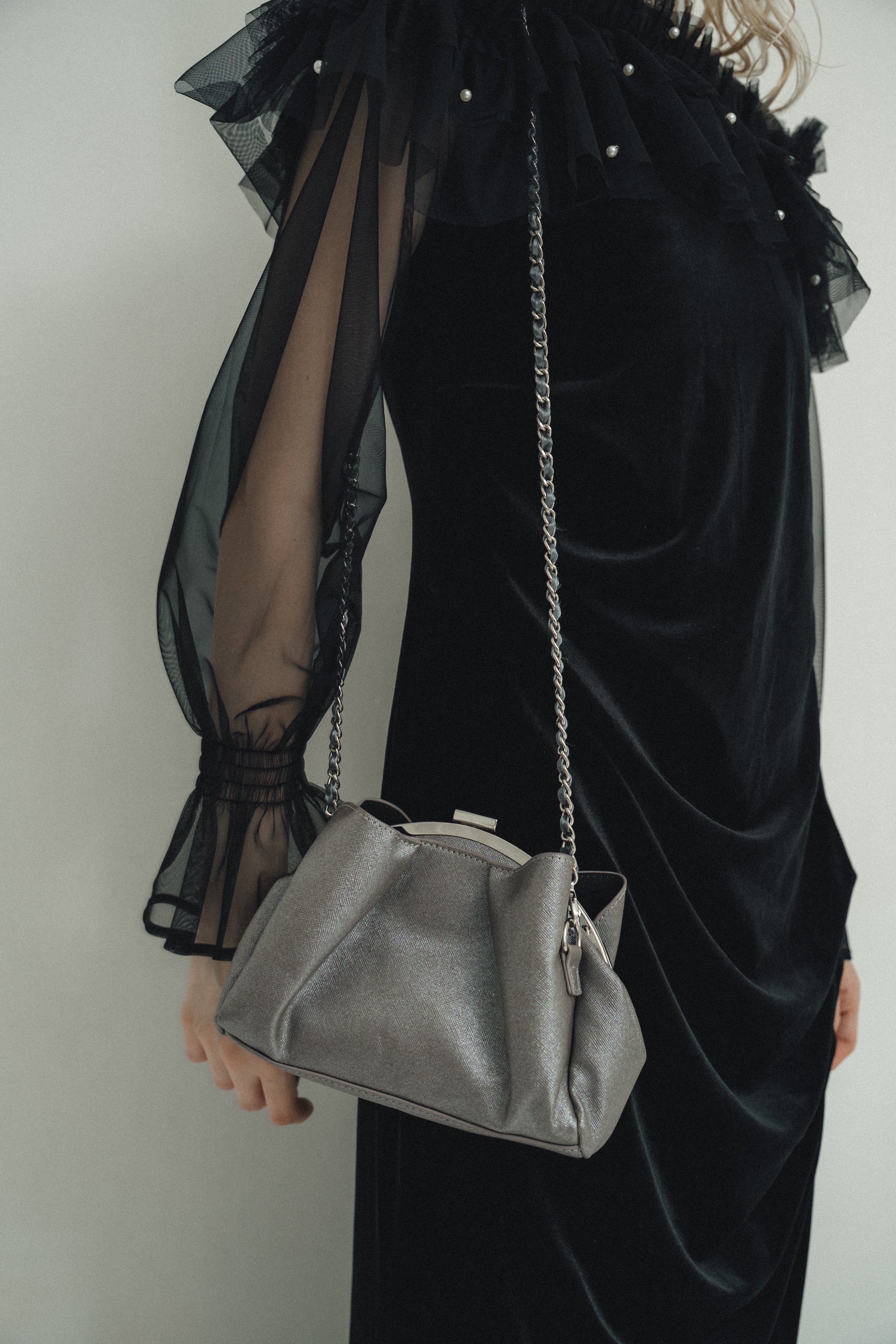 1053 Drape Bag
