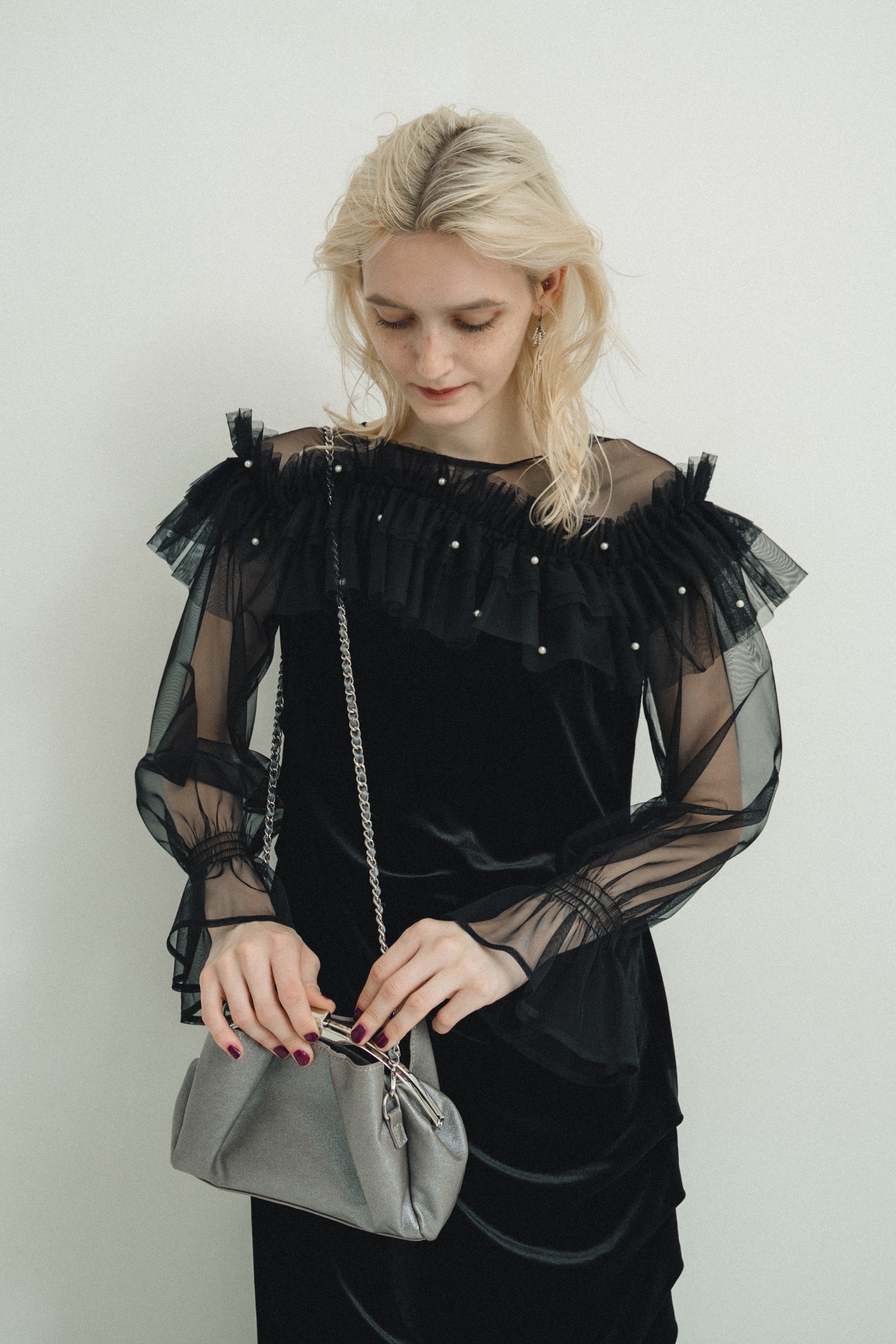 1053 Drape Bag