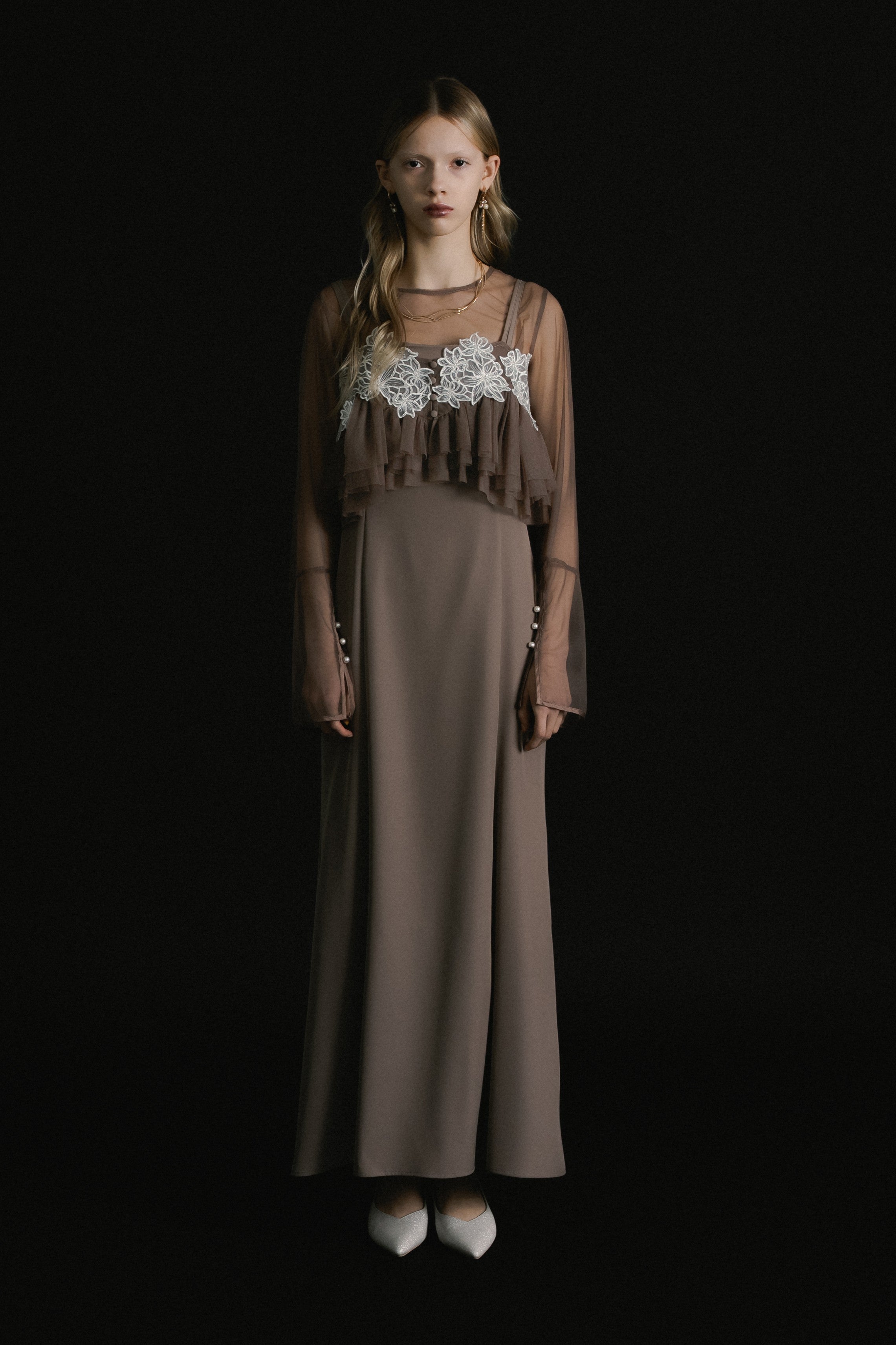 1015 Petal embroidery dress