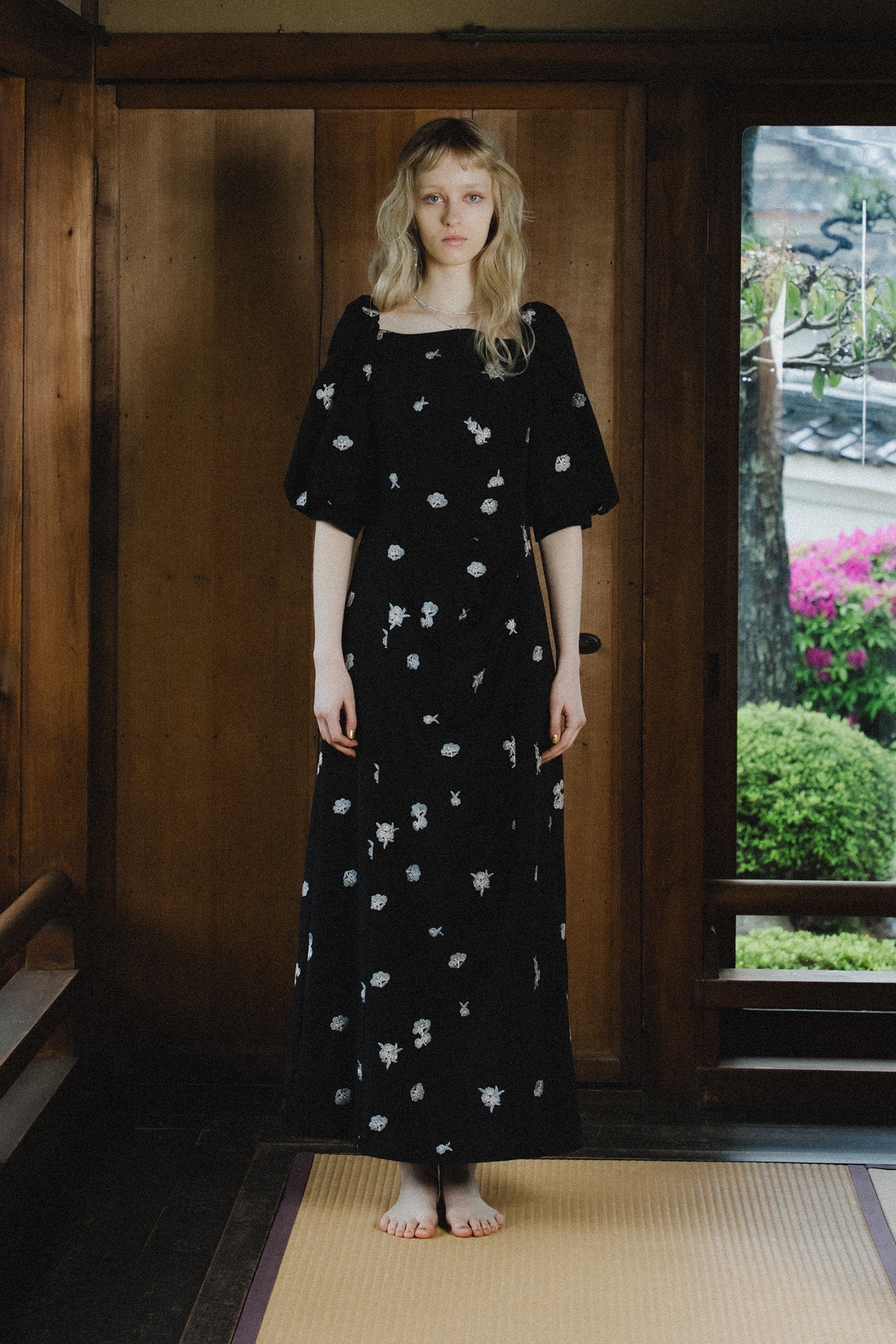 et.UNiVER │ 1109 Petal Embroidery Dress – et.UNiVER │ 公式